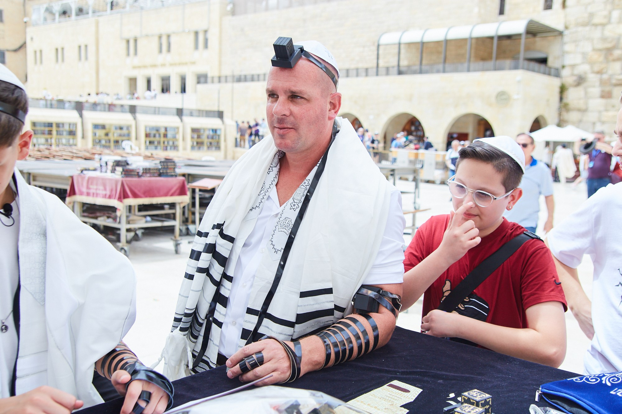 Бар-мицва на Котеле 2. Портретный и репортажный фотограф в Израиле Рома Бирман