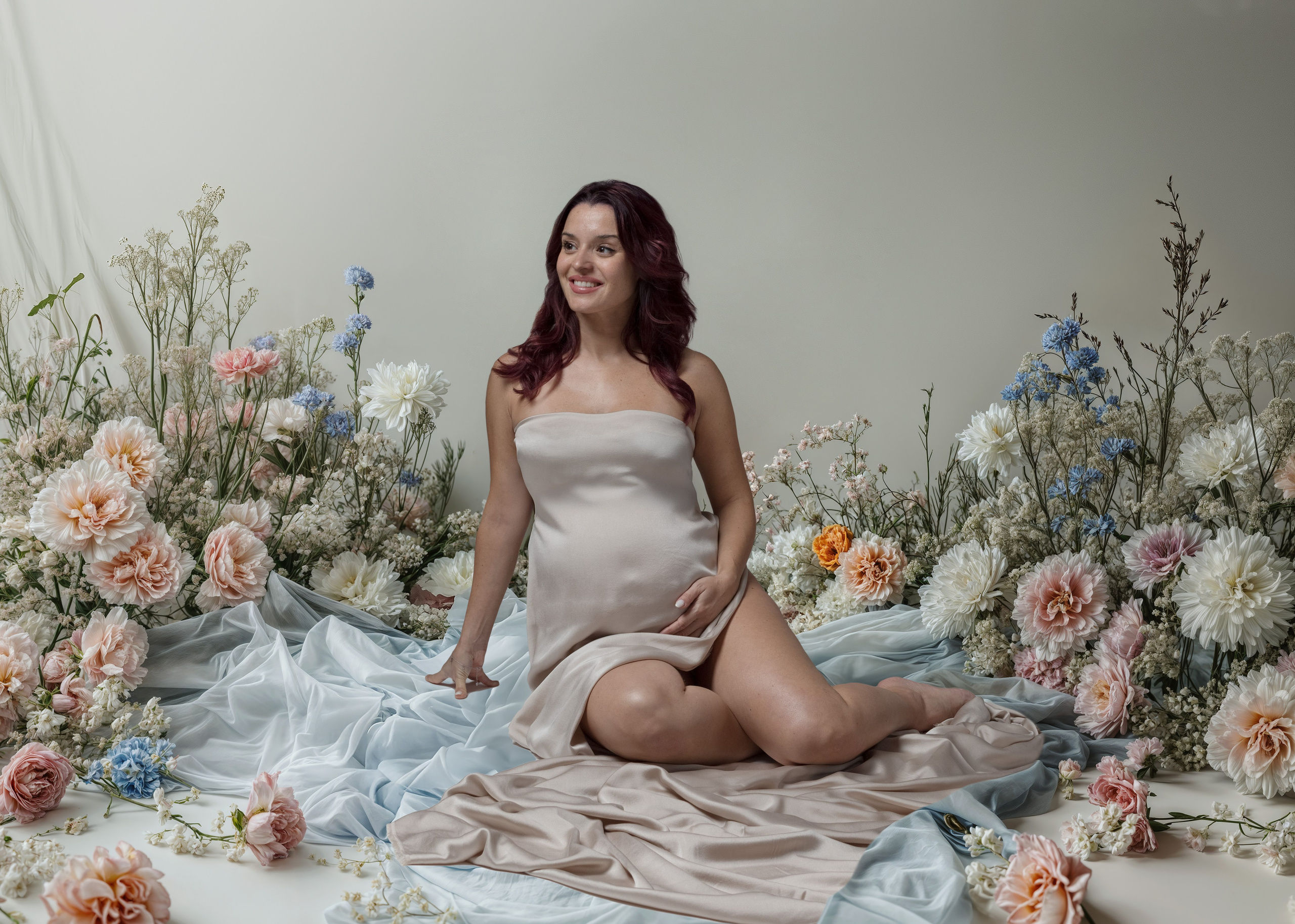 una sesión de fotos ,sesión de fotos para , sesión de fotos Almería , fotografía Almería , fotos premamá ,sesión de fotos embarazo , sesión de fotos Maternidad ,sesión de fotos Embarazo en exteriores , fotos embarazo en la playa . sesión de fotos de embarazo en Estudio, fotografía de retrato Almería ,Estudio de fotografía para embarazadas y maternidad , Estudio Embarazadas fotos , mejor fotógrafo de Embarazo Almería , fotografía Embarazo en Almería 