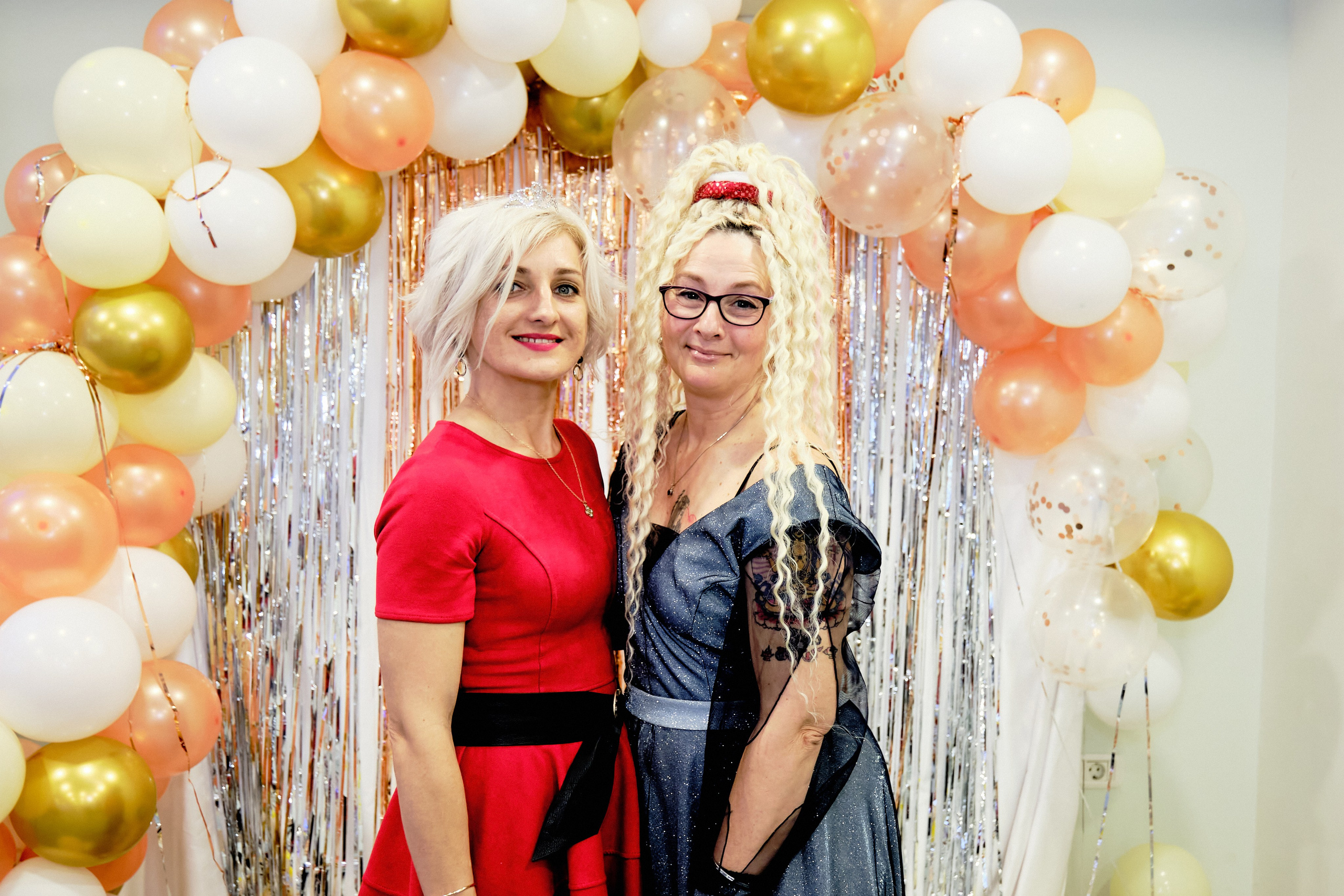 Фоторепортаж з благодійного Новорічного балу у Чорногорії. Портретний фотограф Альона Новгородцева