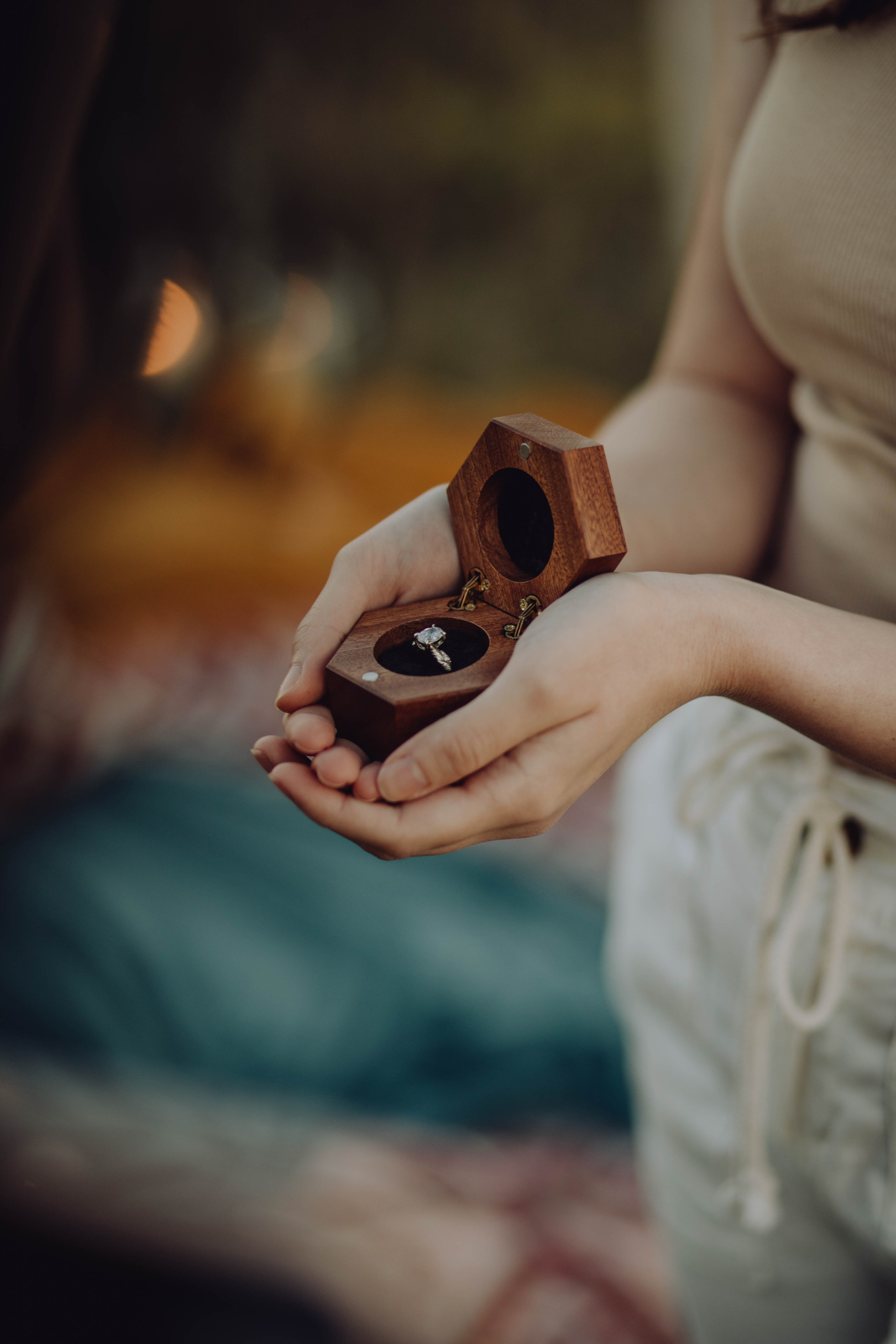 Gabi & Theoni. Wedding & couple photographer from Romania Rut Vetan