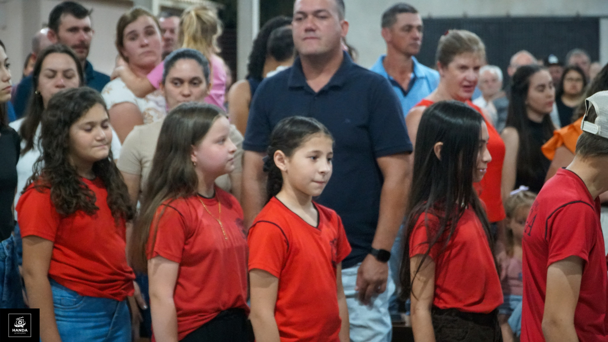 Noite autógrafos colégio Aurélio Buarque de Holanda. Handa Produções