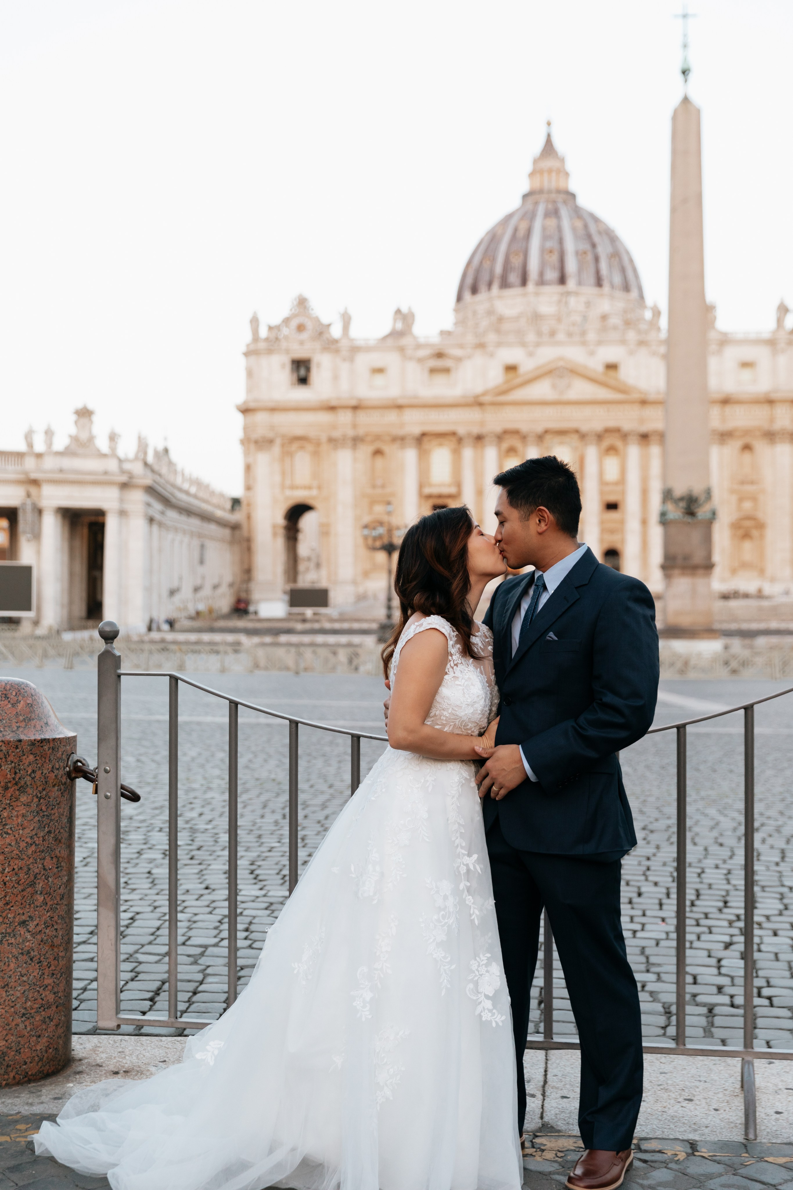 Elopement photoshoot in Rome. Photographer in Rome