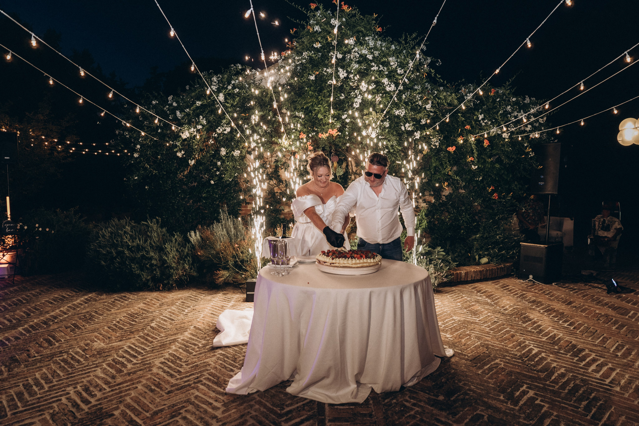 SARAH AND DEAN _VILLA TAMBOLINA. PHOTOGRAPHER IN ITALY