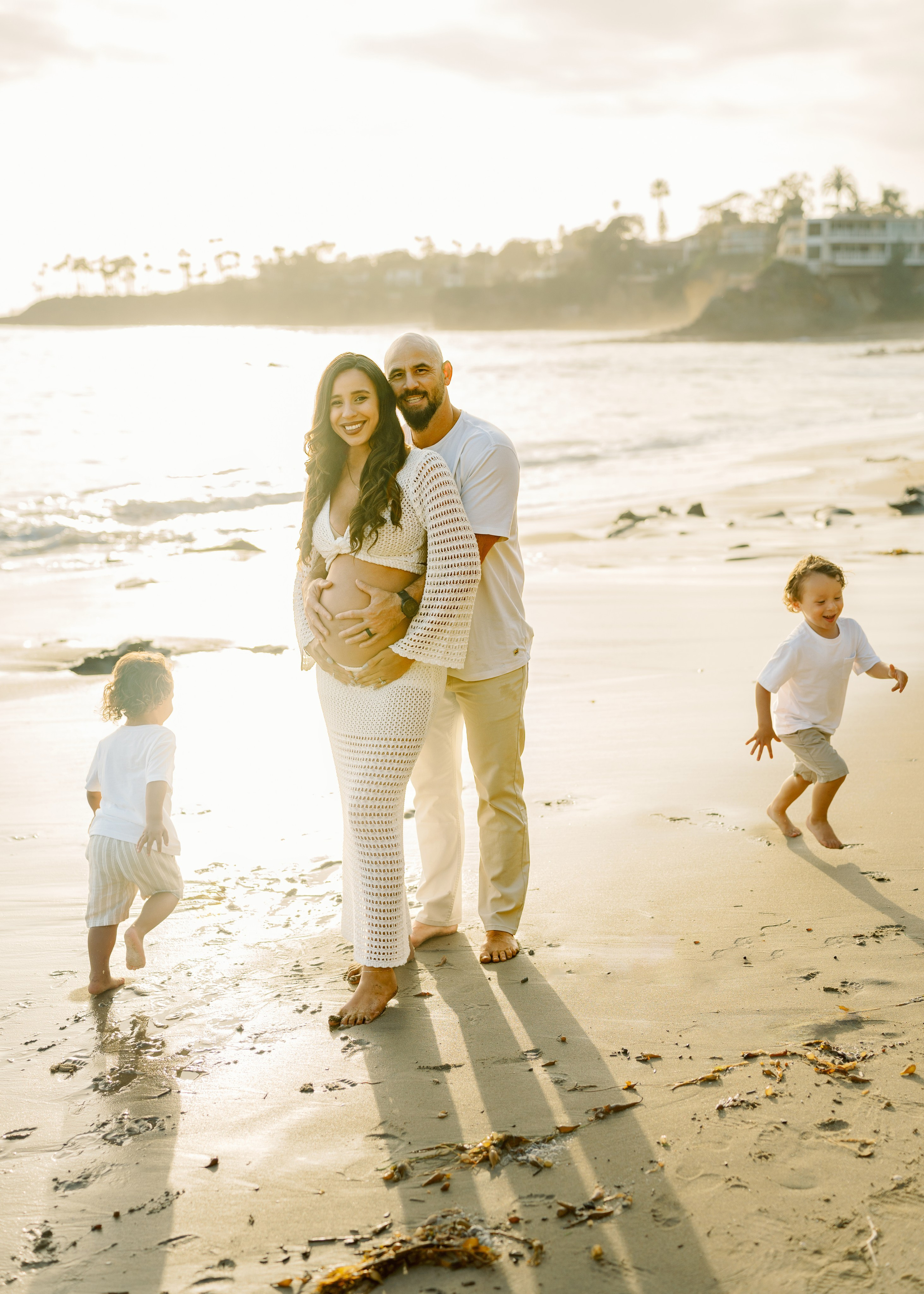 Maternity Photoshoot at Laguna Beach. Wedding Photography & Videography Team in California, Los Angeles, San Francisco, San Diego and Travel