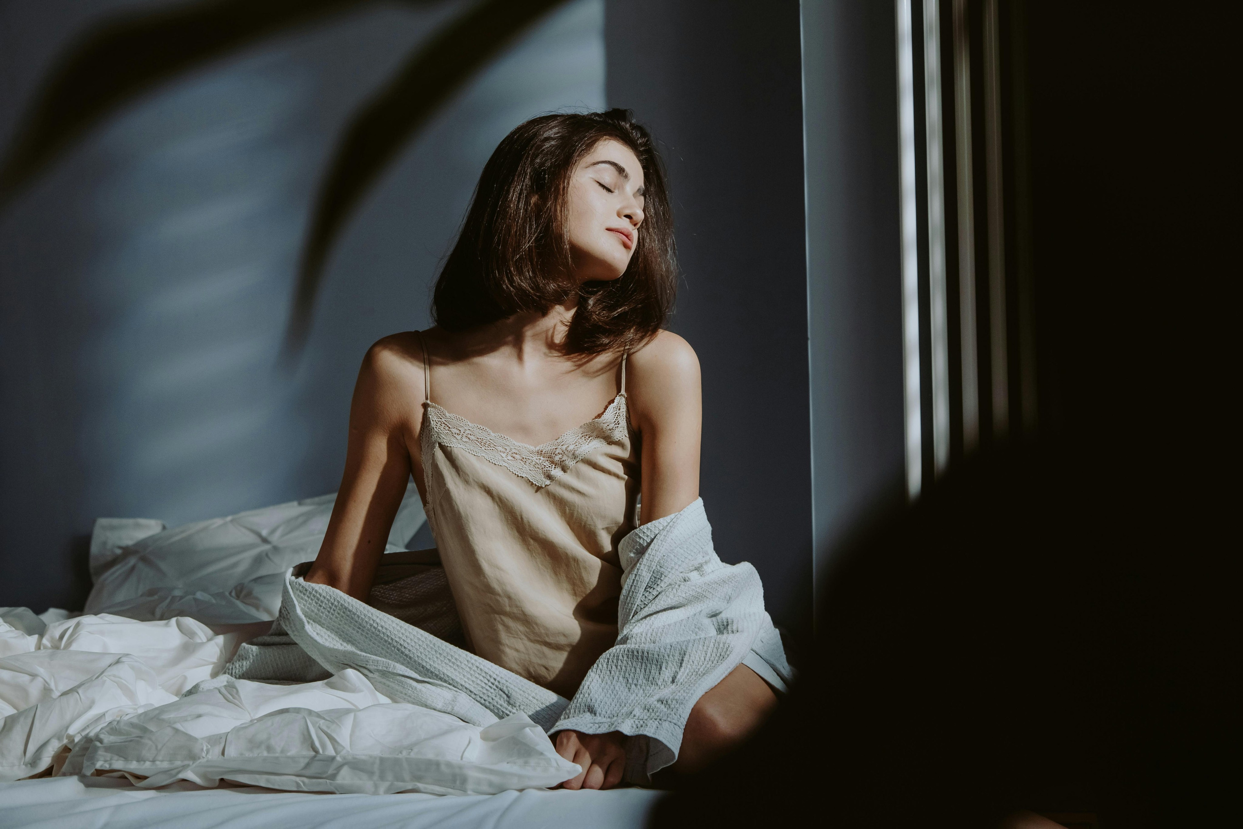 Lifestyle portraits in France — Lia’s Morning Story. Alice Bell — Wedding photographer in New York