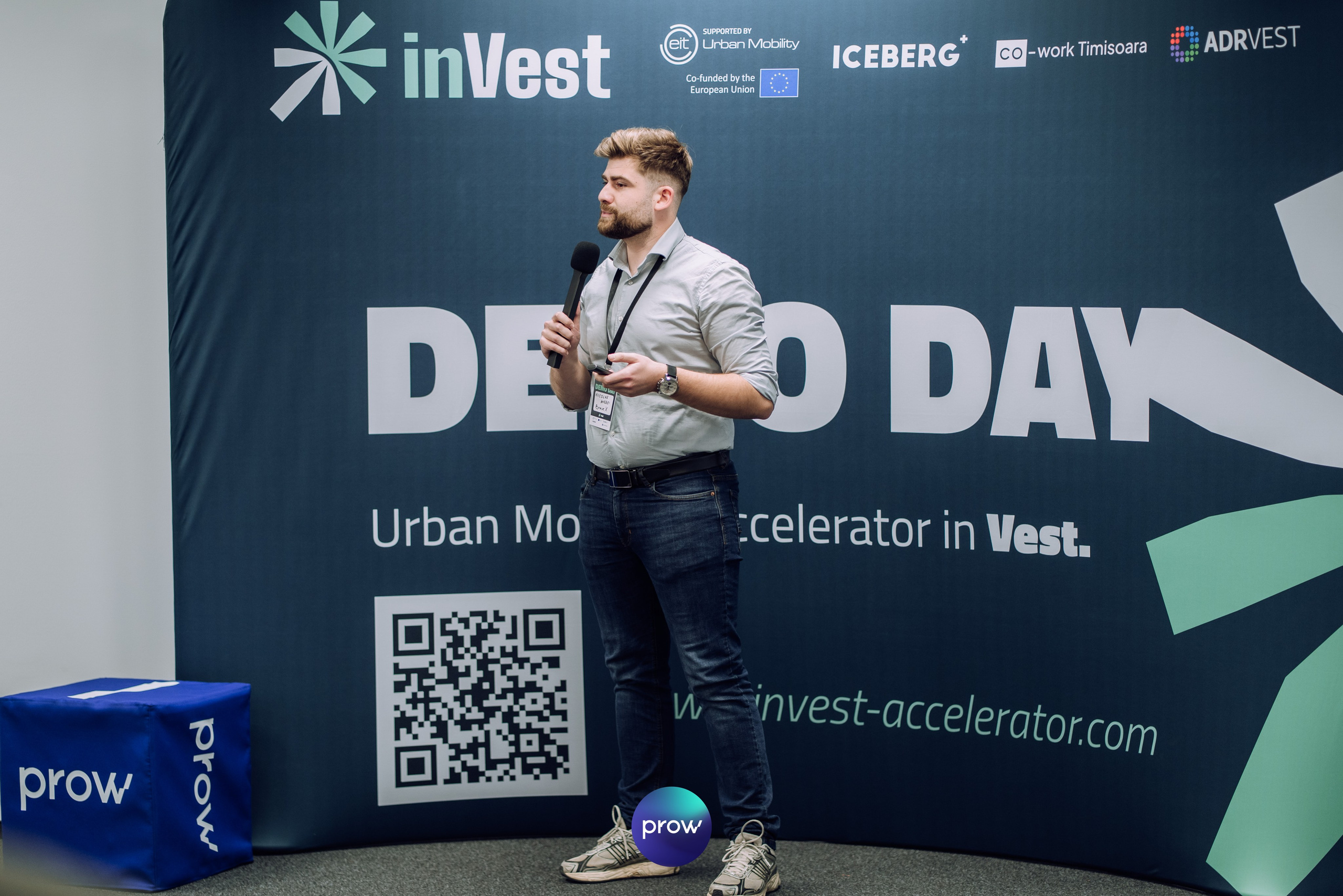 InVest DemoDay @ Cowork. Cozac Cristian Photographer