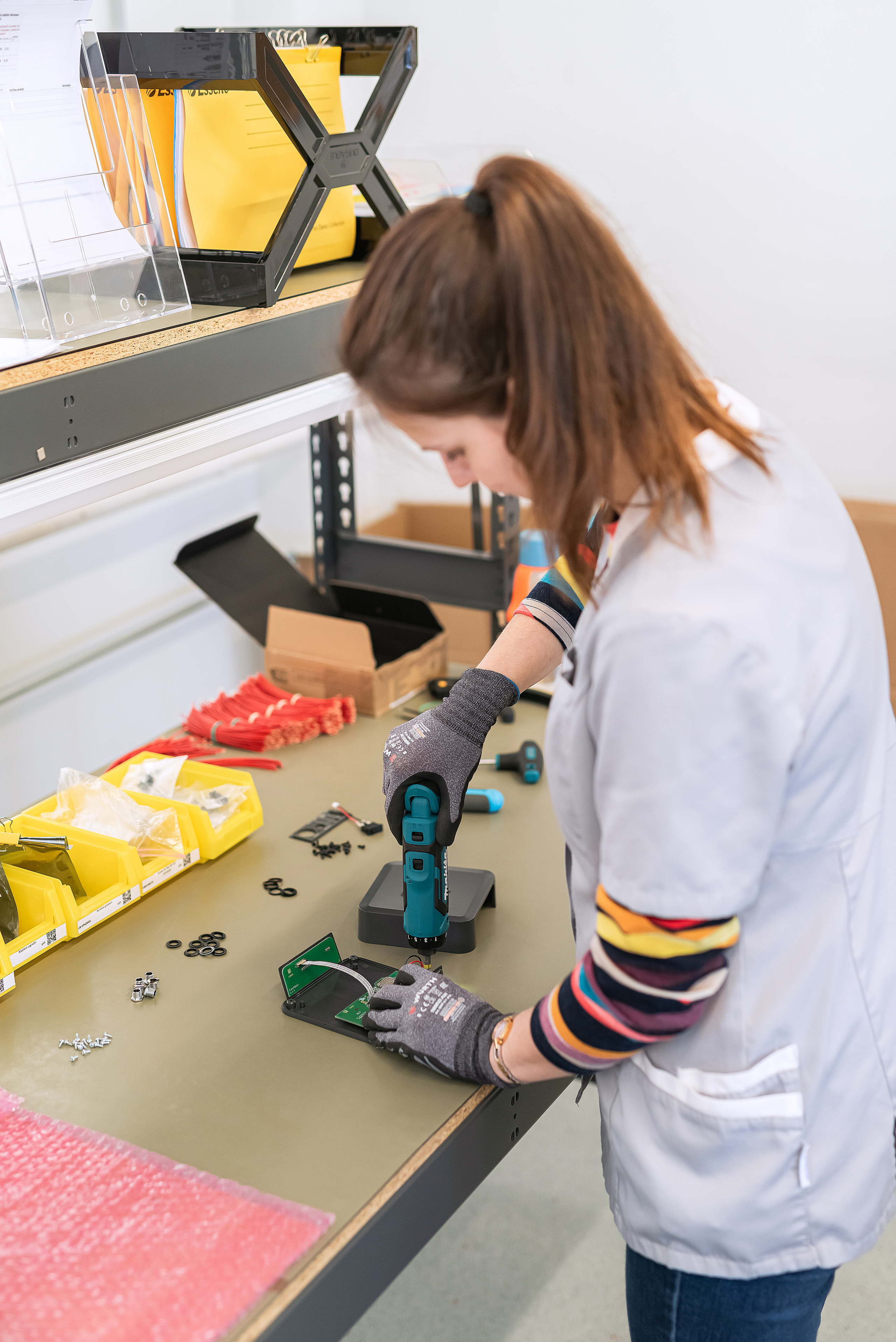 Silmor Production Site. Fotogrāfs Rīgā. Gīmenes, individuālās un dažādu produktu fotosesijas