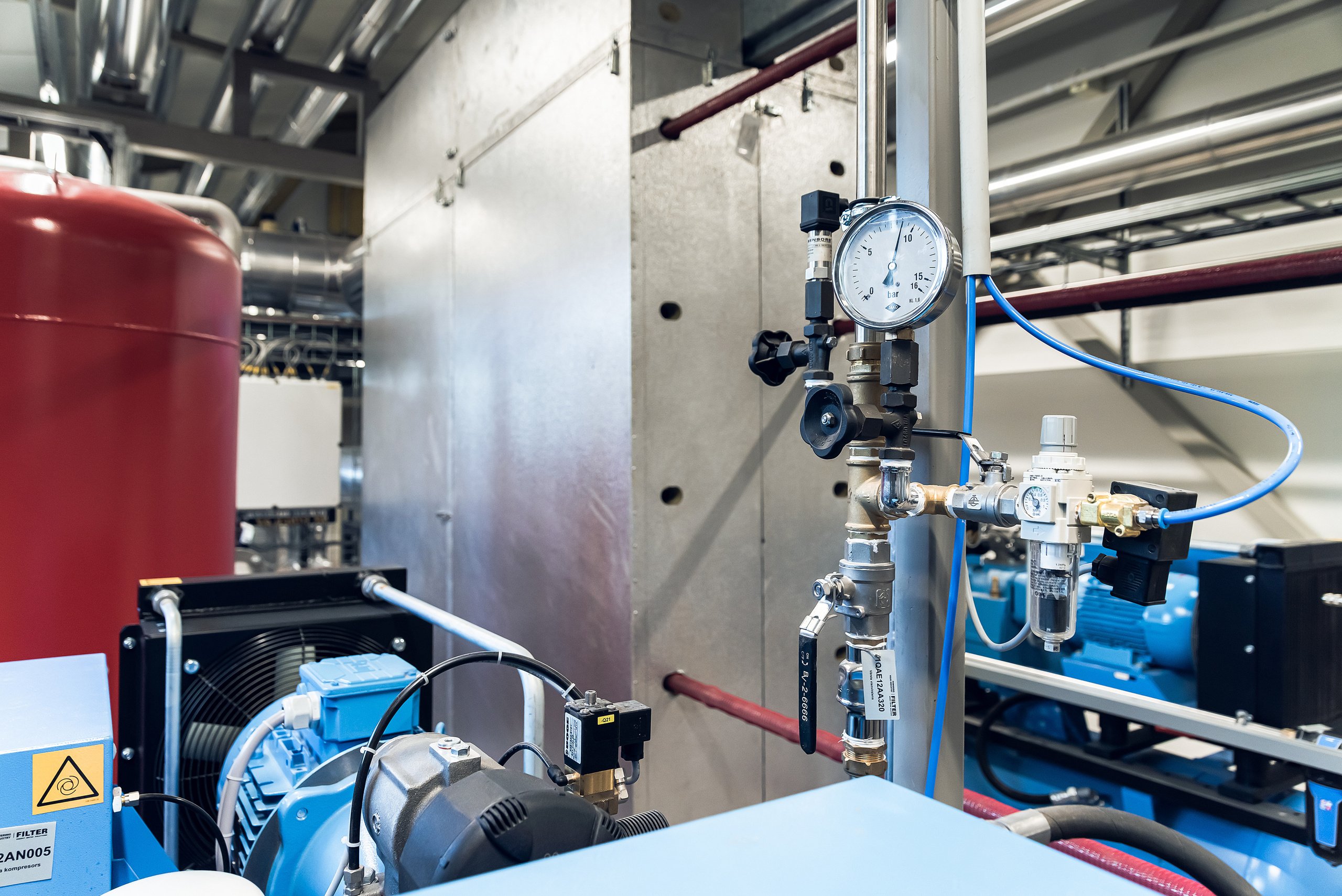 Salaspils Siltums. Fotogrāfs Rīgā. Gīmenes, individuālās un dažādu produktu fotosesijas