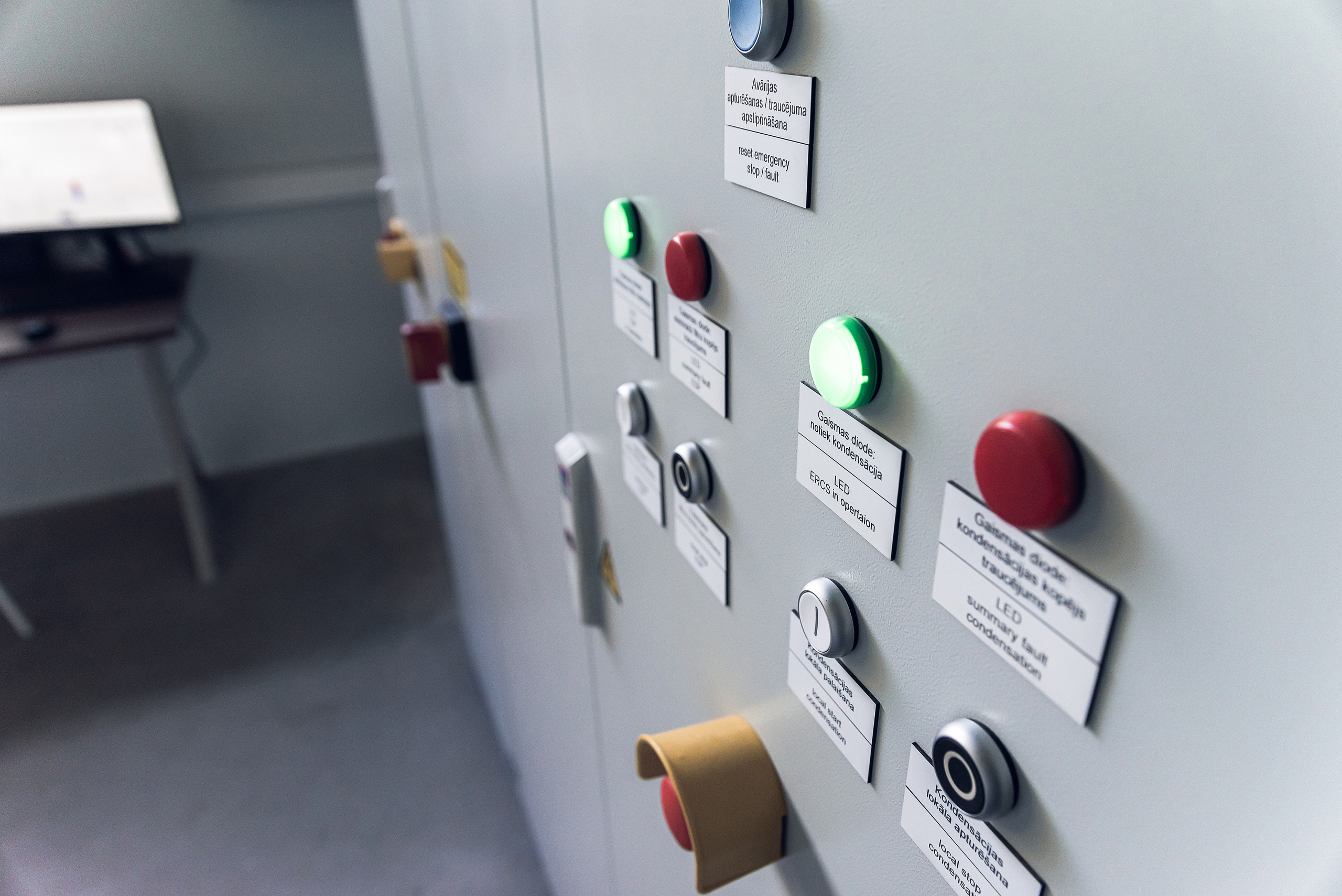 Salaspils Siltums. Fotogrāfs Rīgā. Gīmenes, individuālās un dažādu produktu fotosesijas