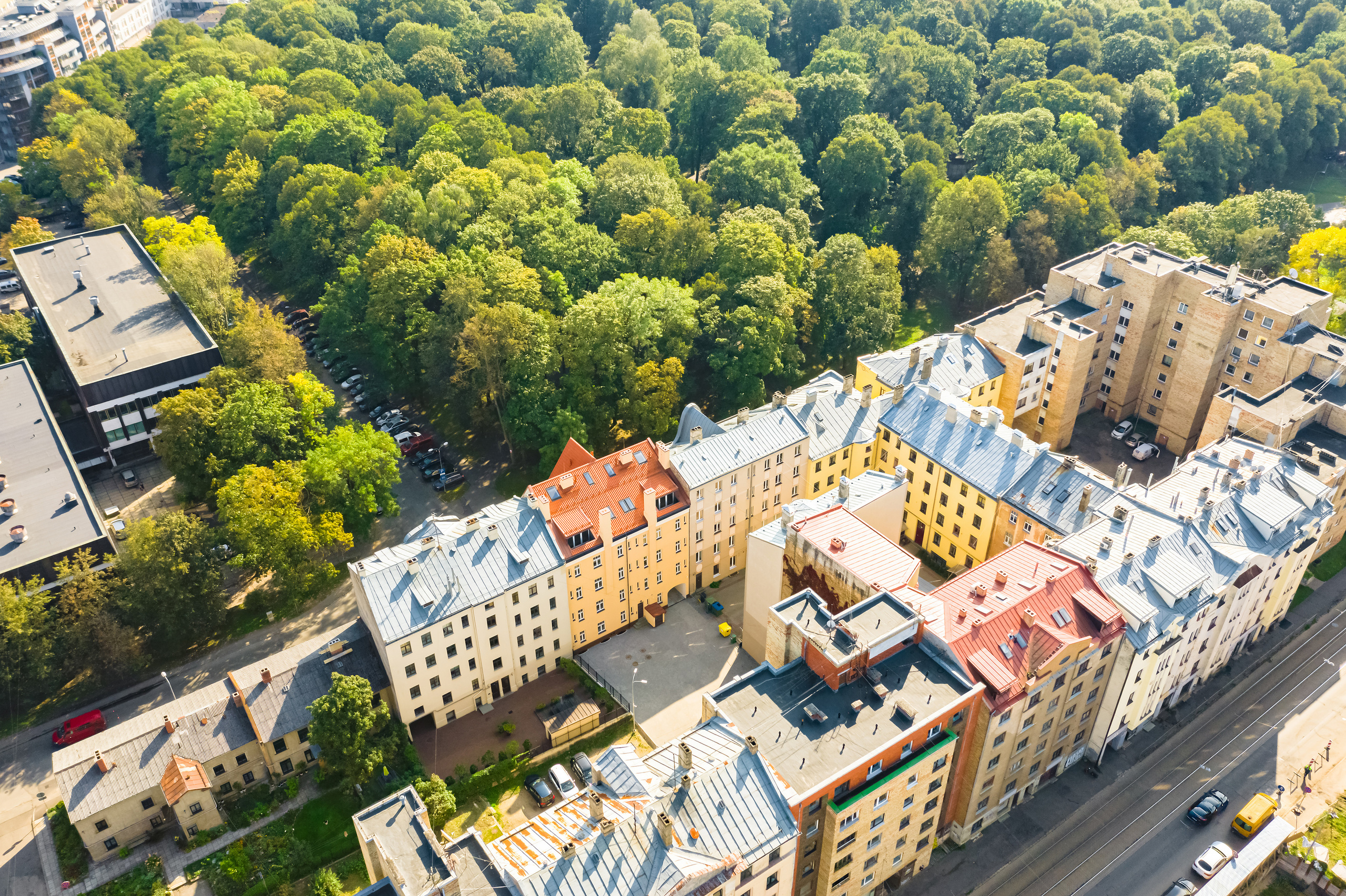 Klusā iela 11, Rīga. Fotogrāfs Rīgā. Gīmenes, individuālās un dažādu produktu fotosesijas