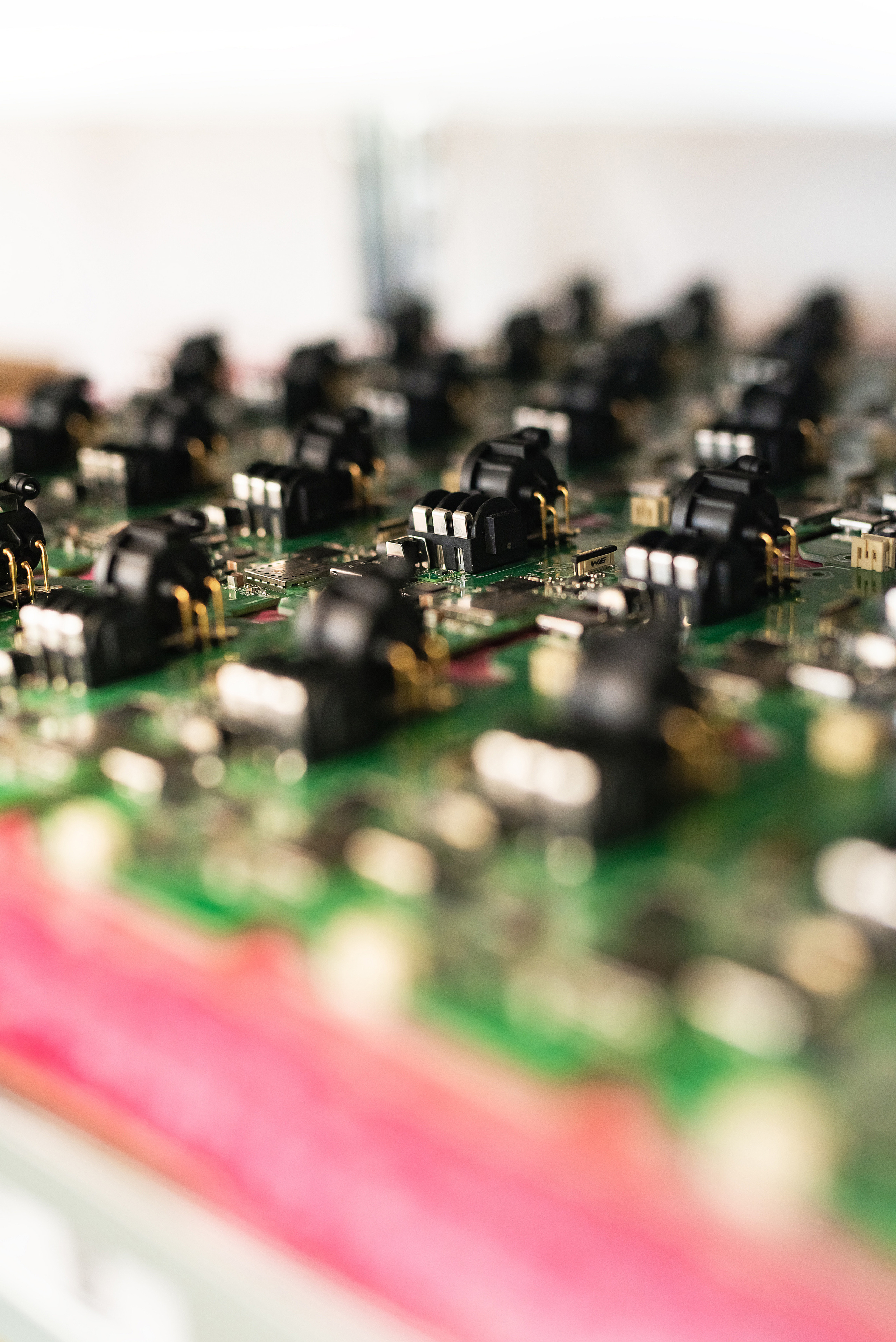 Silmor Production Site. Fotogrāfs Rīgā. Gīmenes, individuālās un dažādu produktu fotosesijas