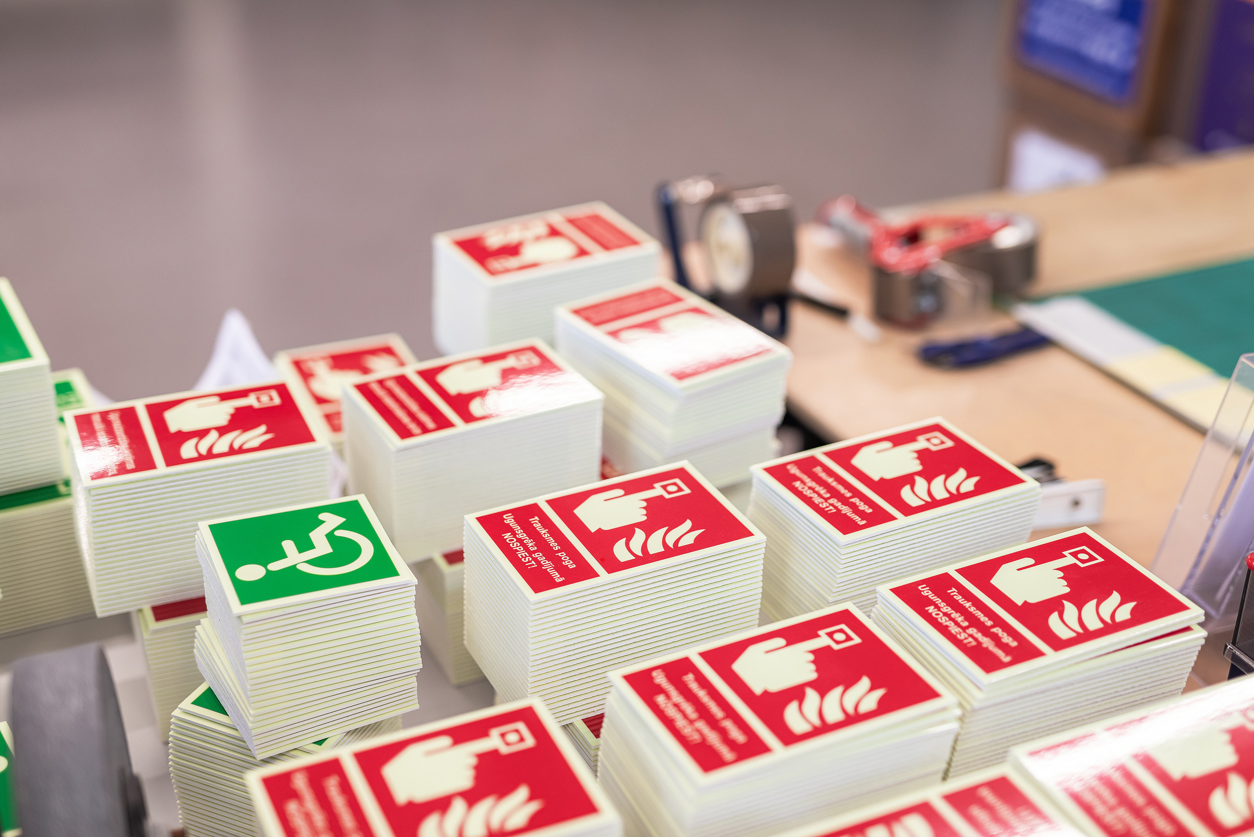 Silmor Production Site. Fotogrāfs Rīgā. Gīmenes, individuālās un dažādu produktu fotosesijas