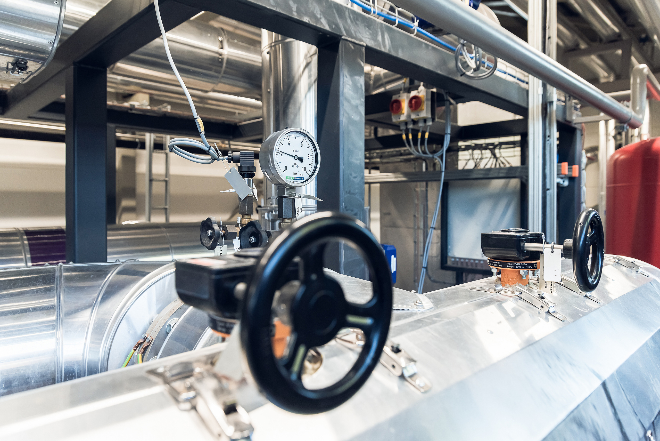 Salaspils Siltums. Fotogrāfs Rīgā. Gīmenes, individuālās un dažādu produktu fotosesijas