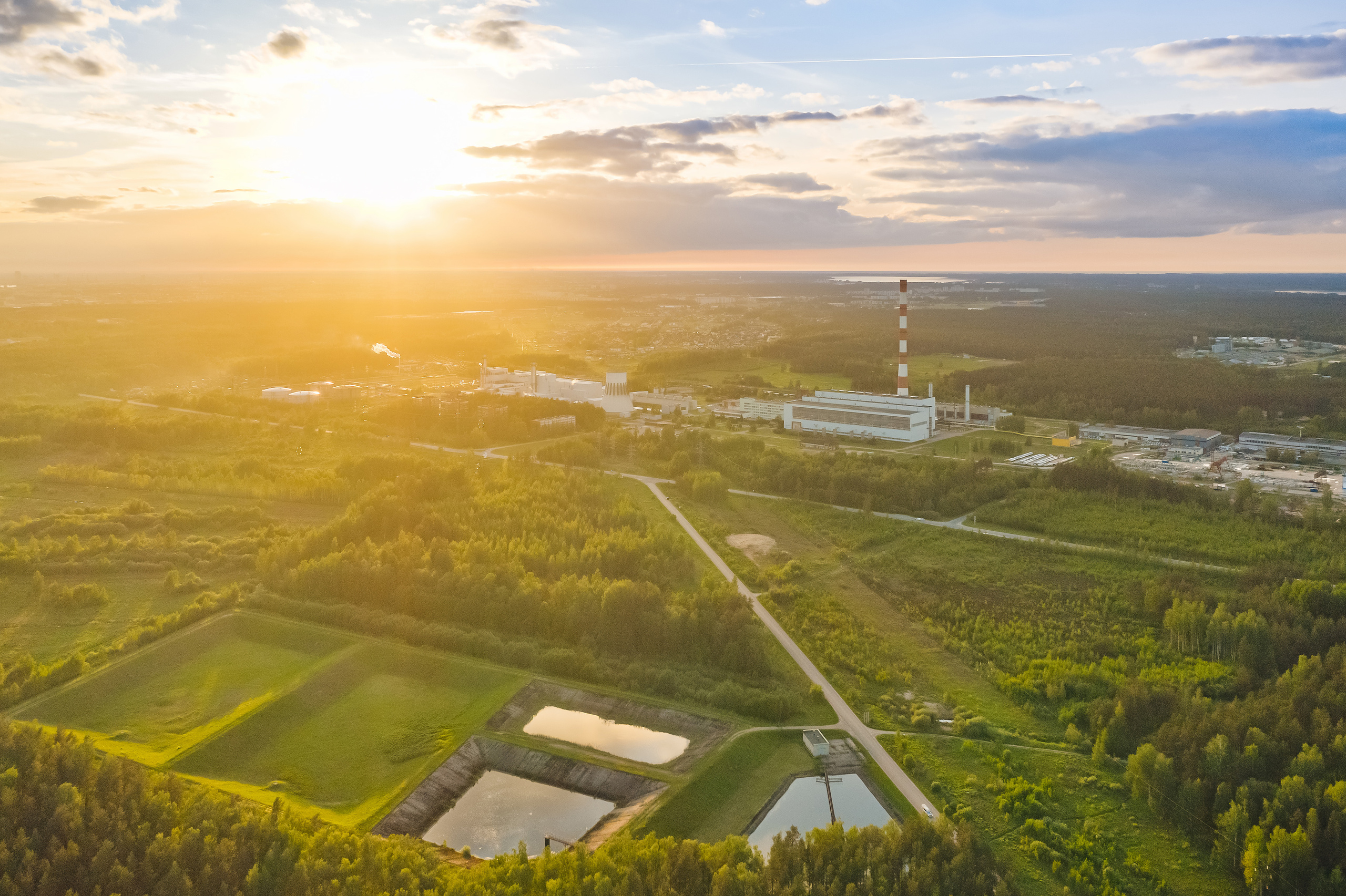 TEC-2 Riga @ Sunset. Fotogrāfs Rīgā. Gīmenes, individuālās un dažādu produktu fotosesijas