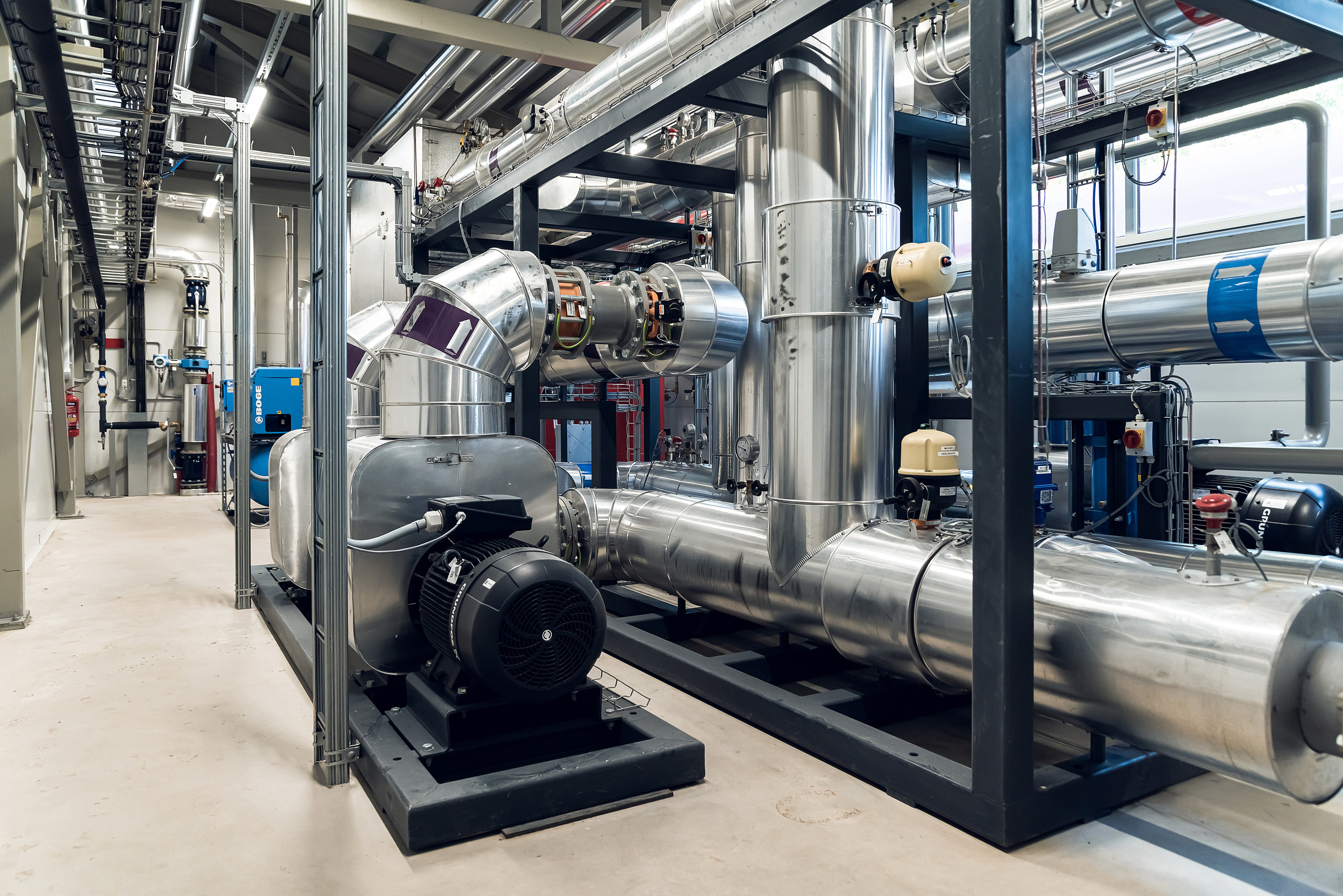 Salaspils Siltums. Fotogrāfs Rīgā. Gīmenes, individuālās un dažādu produktu fotosesijas