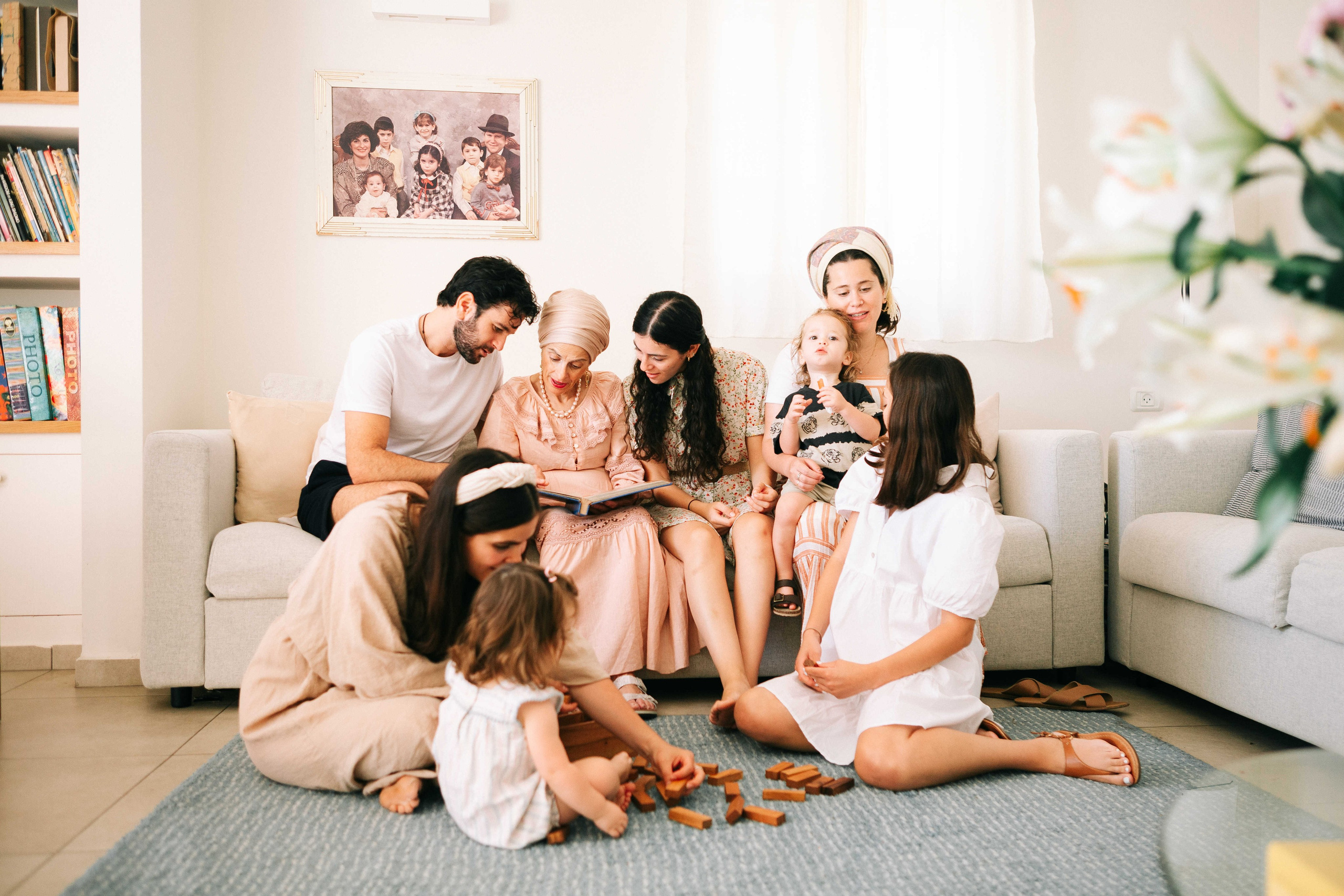MAALE ADUMIM, HOME PHOTO SESSION + DESERT. Https://shi-photo.com/
