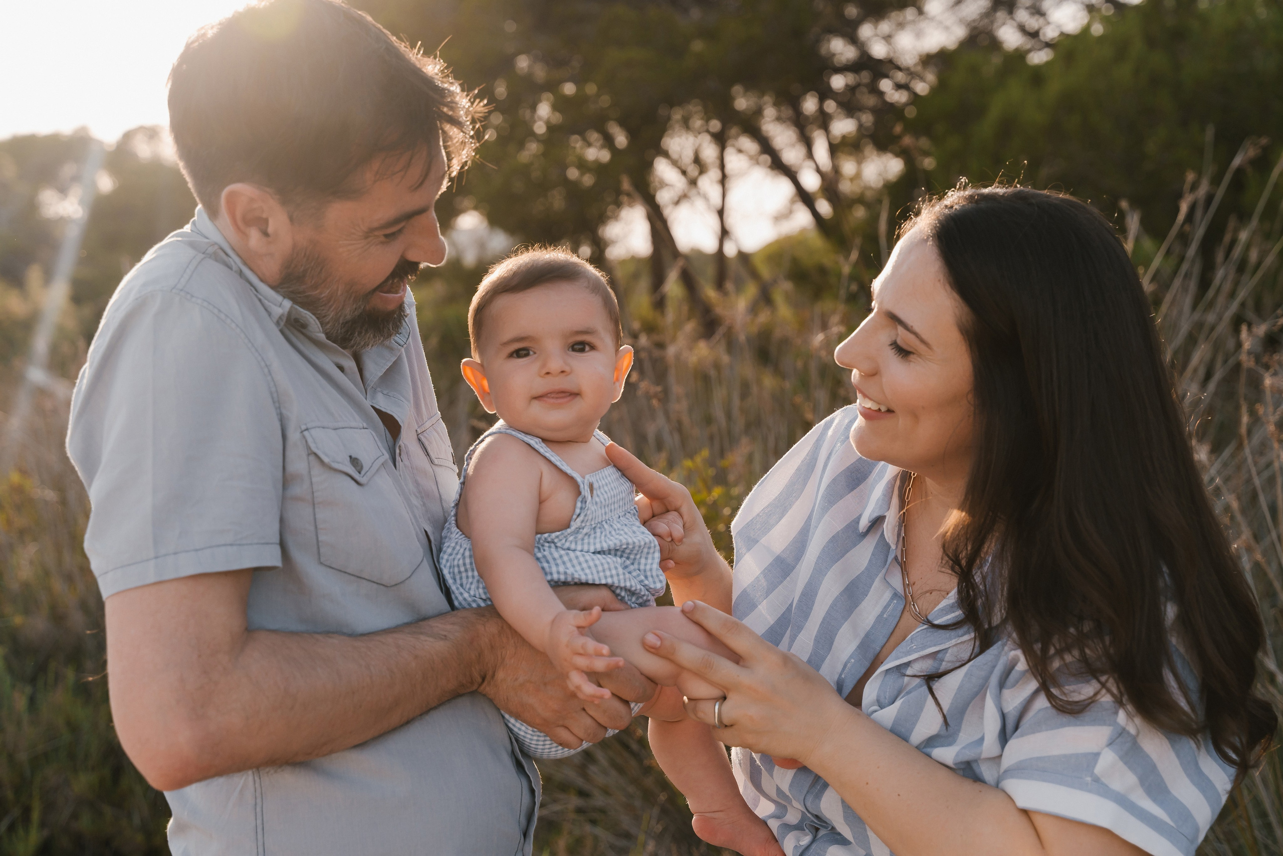 Tania, Antonio y Elias. Fotógrafa de bodas y familias en España, Valencia: Nadia ProFoto