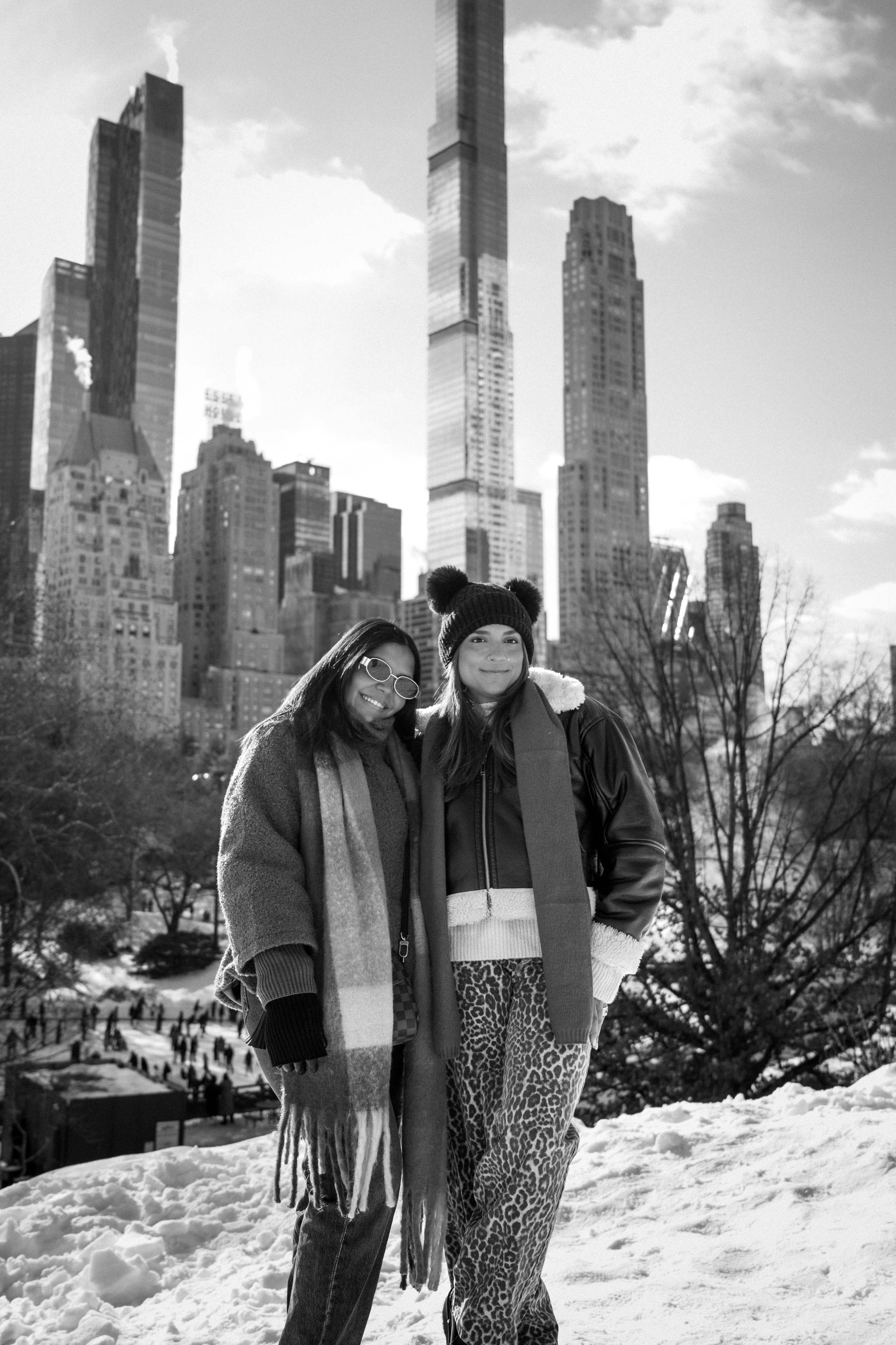 Friends photoshoot at Cat’s Rock, Central Park. Photography company in NYC — Sirius Proxima Photography