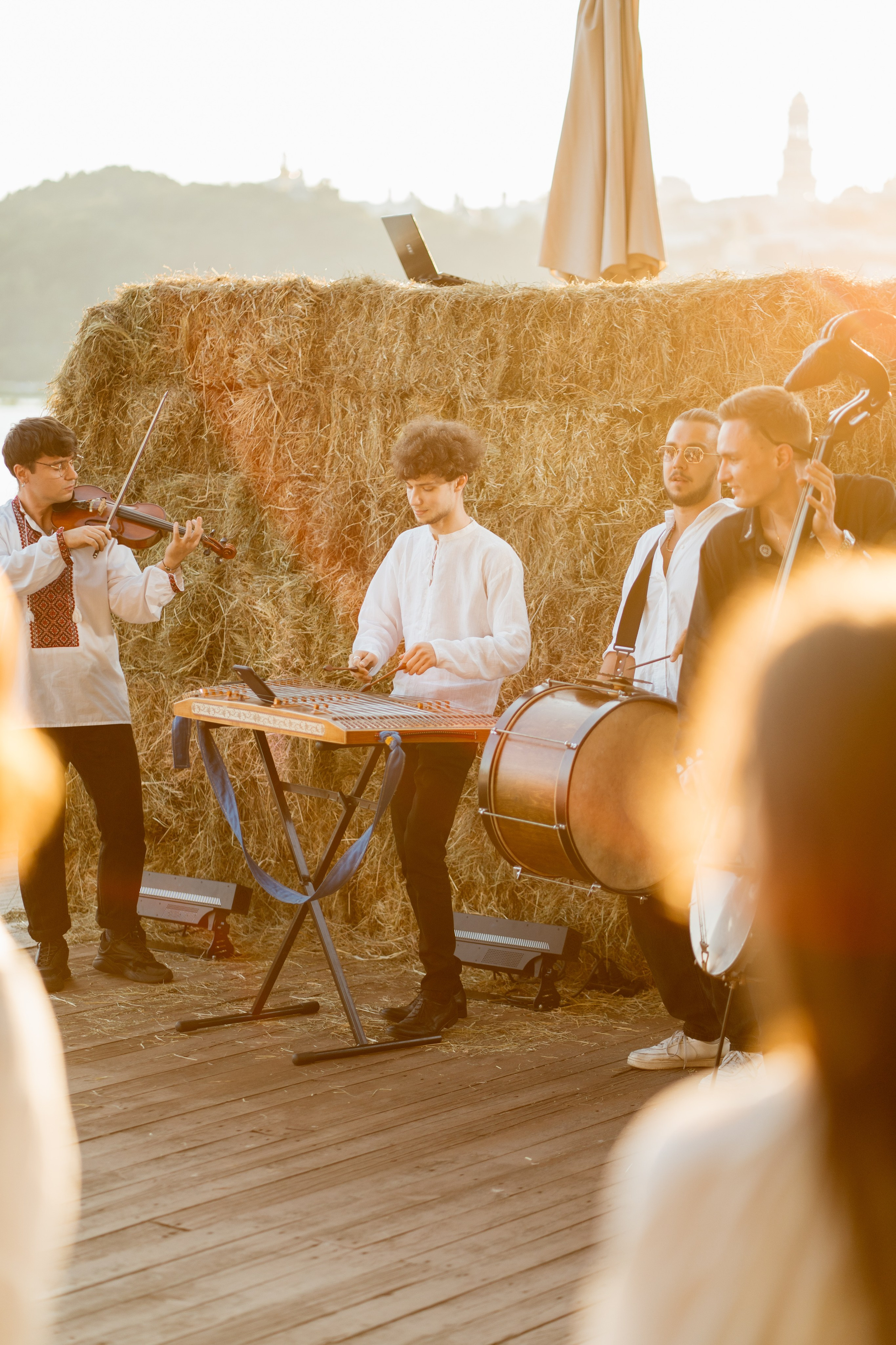 Milk Bar Party. Kostiantyn Holinchenko. Reportage and portrait photographer