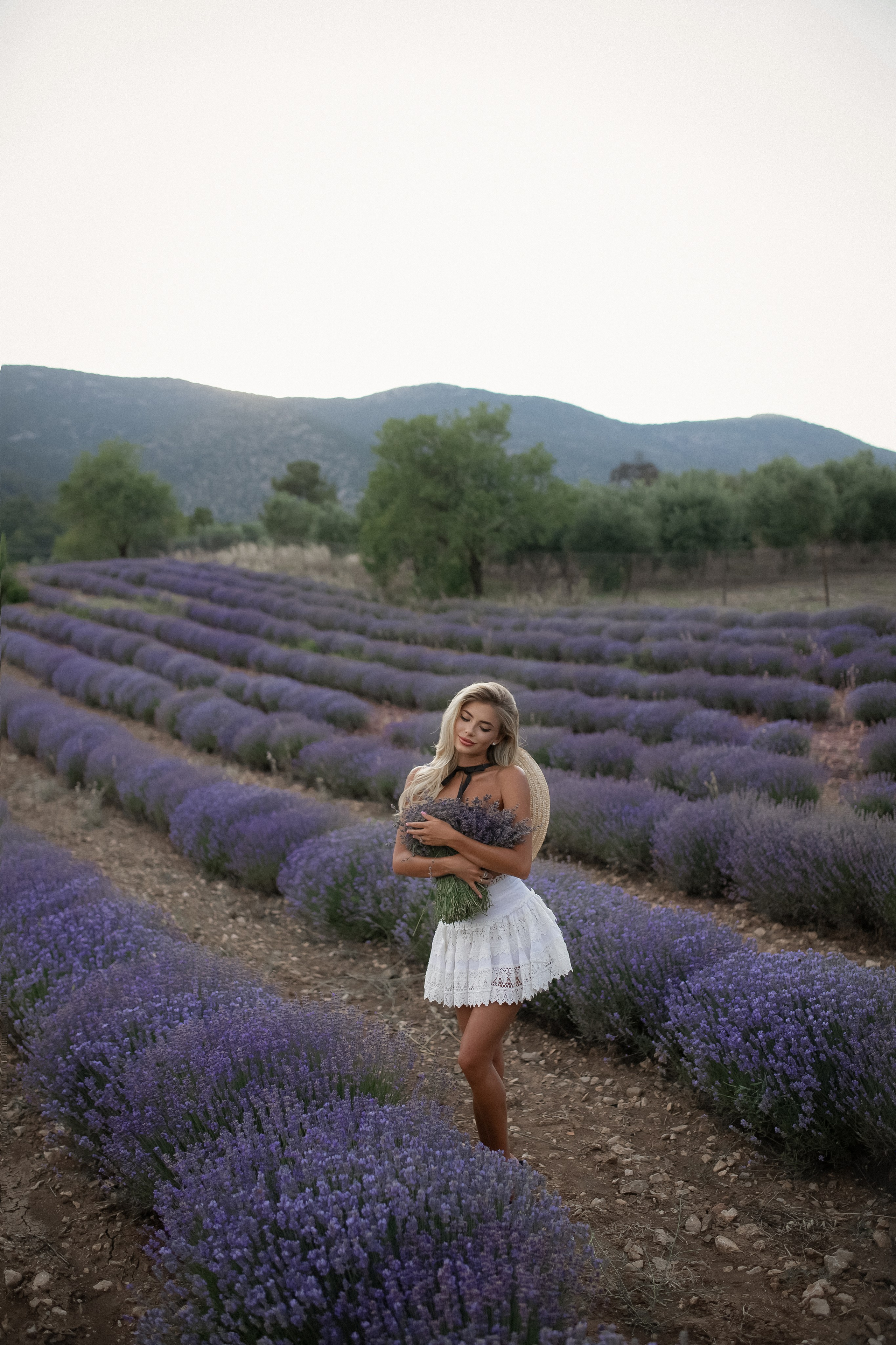 авандовые поля. Лавандовое поле. Лавандовые поля в Турции. Лавандовые поля Анталия. Фотосессия в лавандовом поле Турция. Что посетить в Анталии. Прованс в Турции. Фотограф на лавандовых полях в Турции. Фотограф Анталия. Фотограф в Анталии. Где находятся лавандовые поля в Турции. Поля лаванды, недалеко от Анталии. Куда поехать на выходные в Анталии. Турецкий лавандовый рай. Лаванда. Турция. Отдых в Турции.