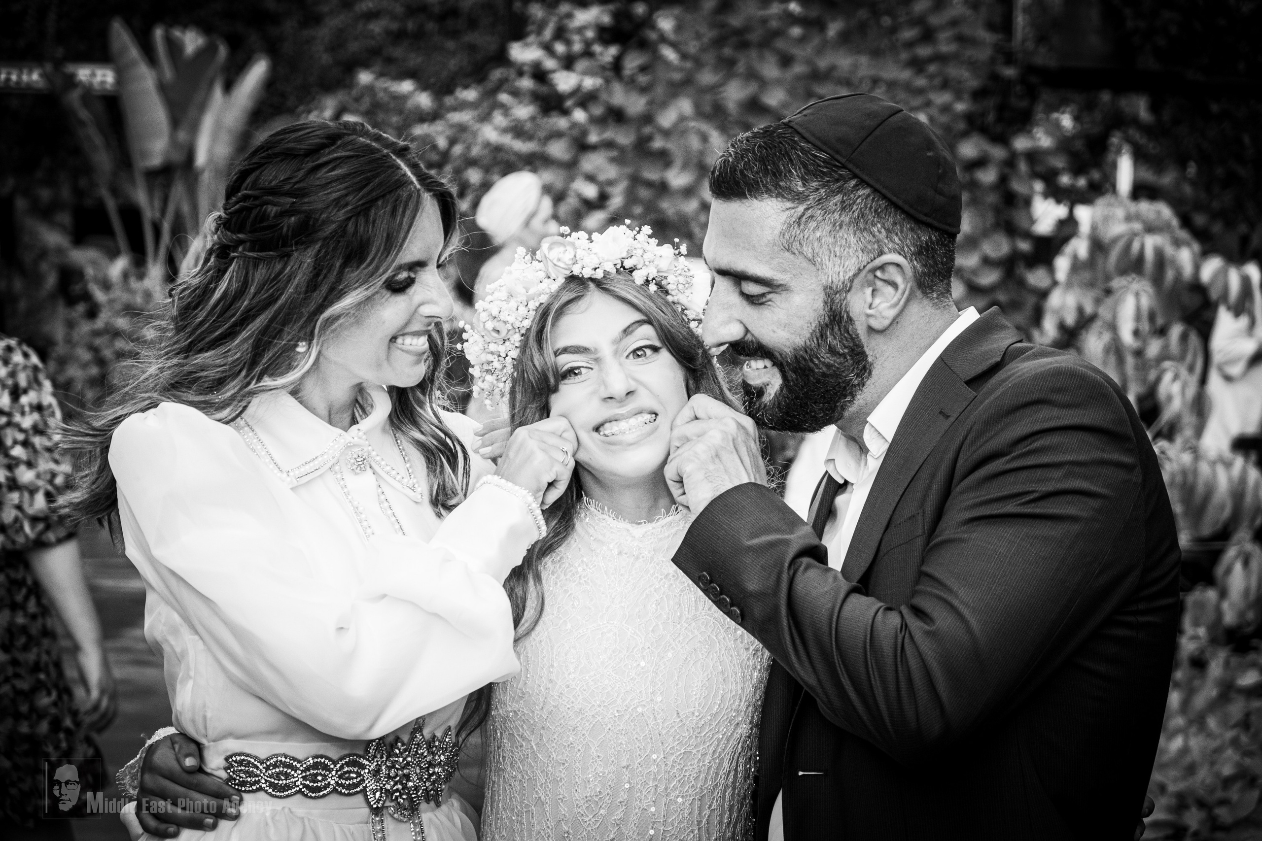 HANNA. Middle East Photo Agency — Photography & Event Magnets — סוכנות צילום והדפסת מגנטים לאירועים