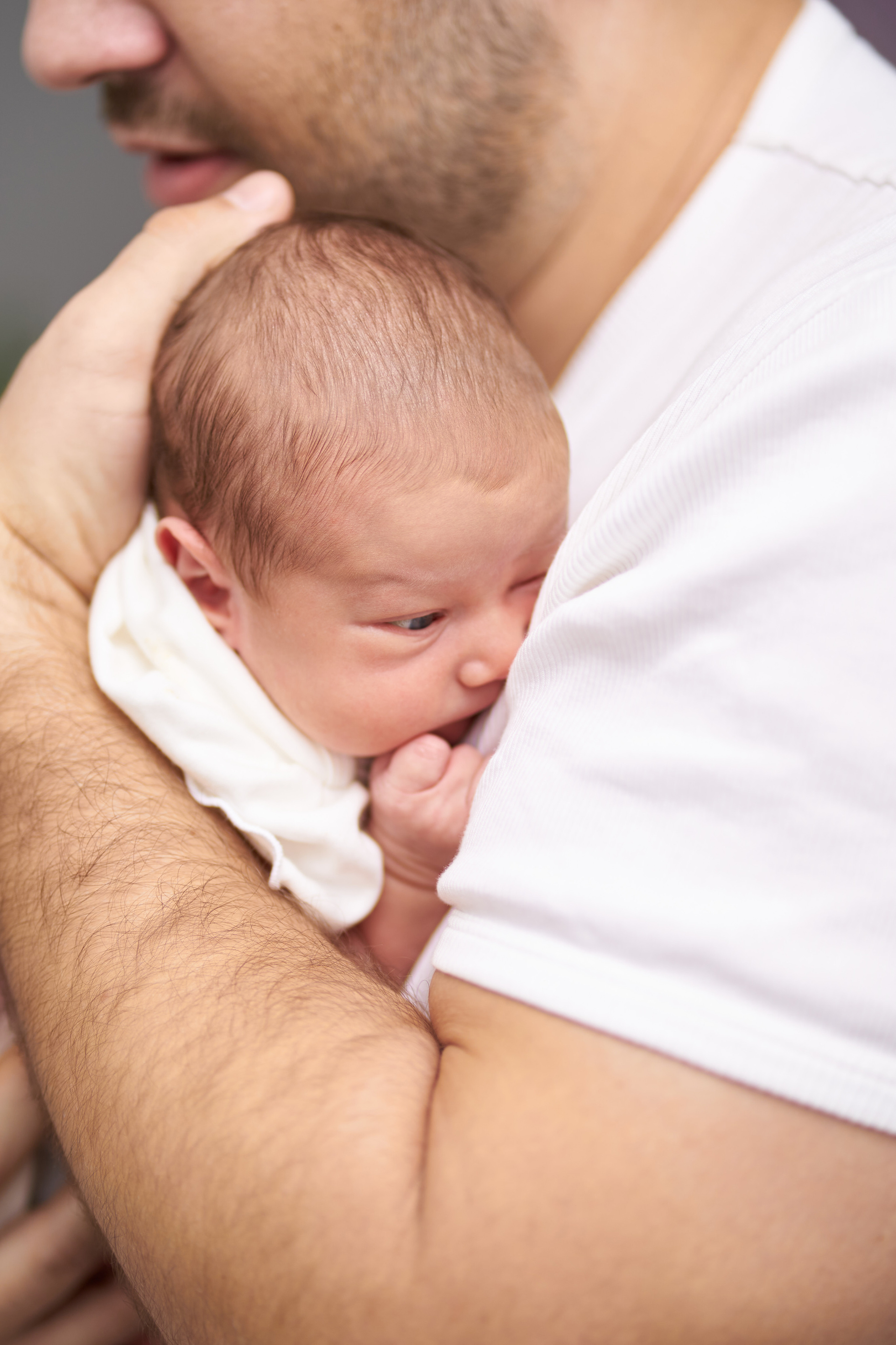 Miroslava — newborn. צלם אלכס ברט בישראל