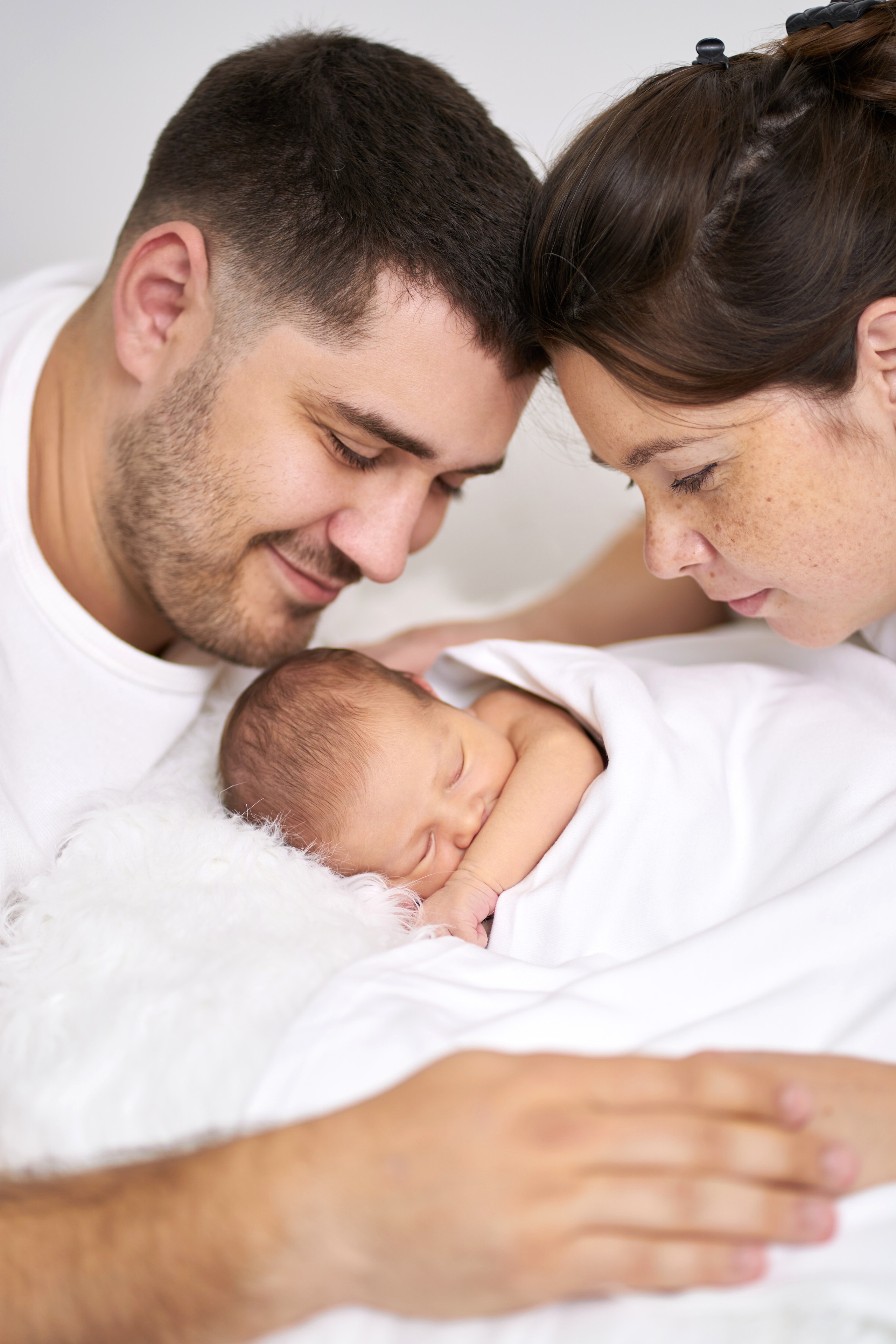 Miroslava — newborn. צלם אלכס ברט בישראל