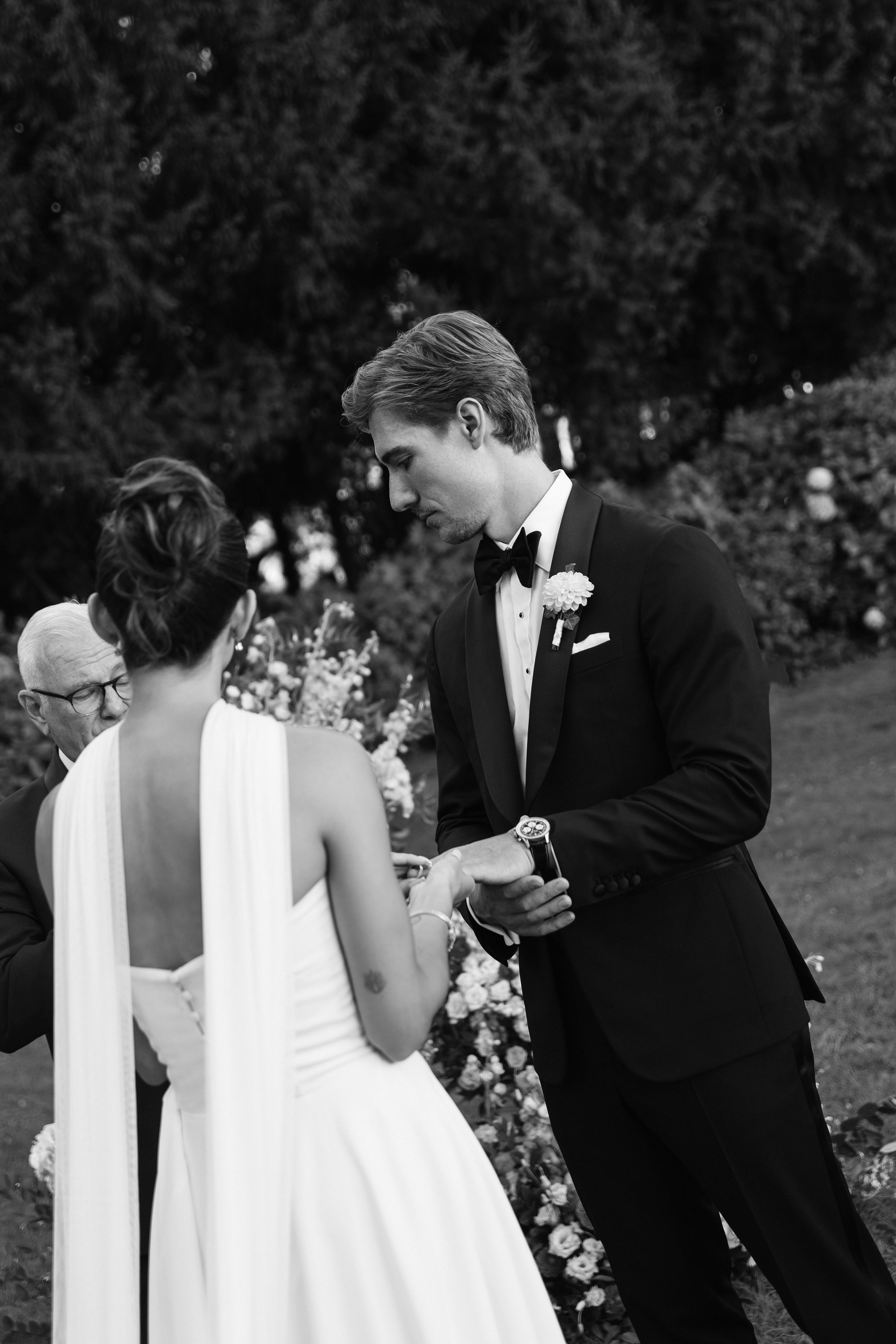 Wedding Photographer Lake Maggiore Como Italy. Wedding Photographer Rome Tuscany Como Sicily Puglia Amalfy Italy- Oksana Savenchuk