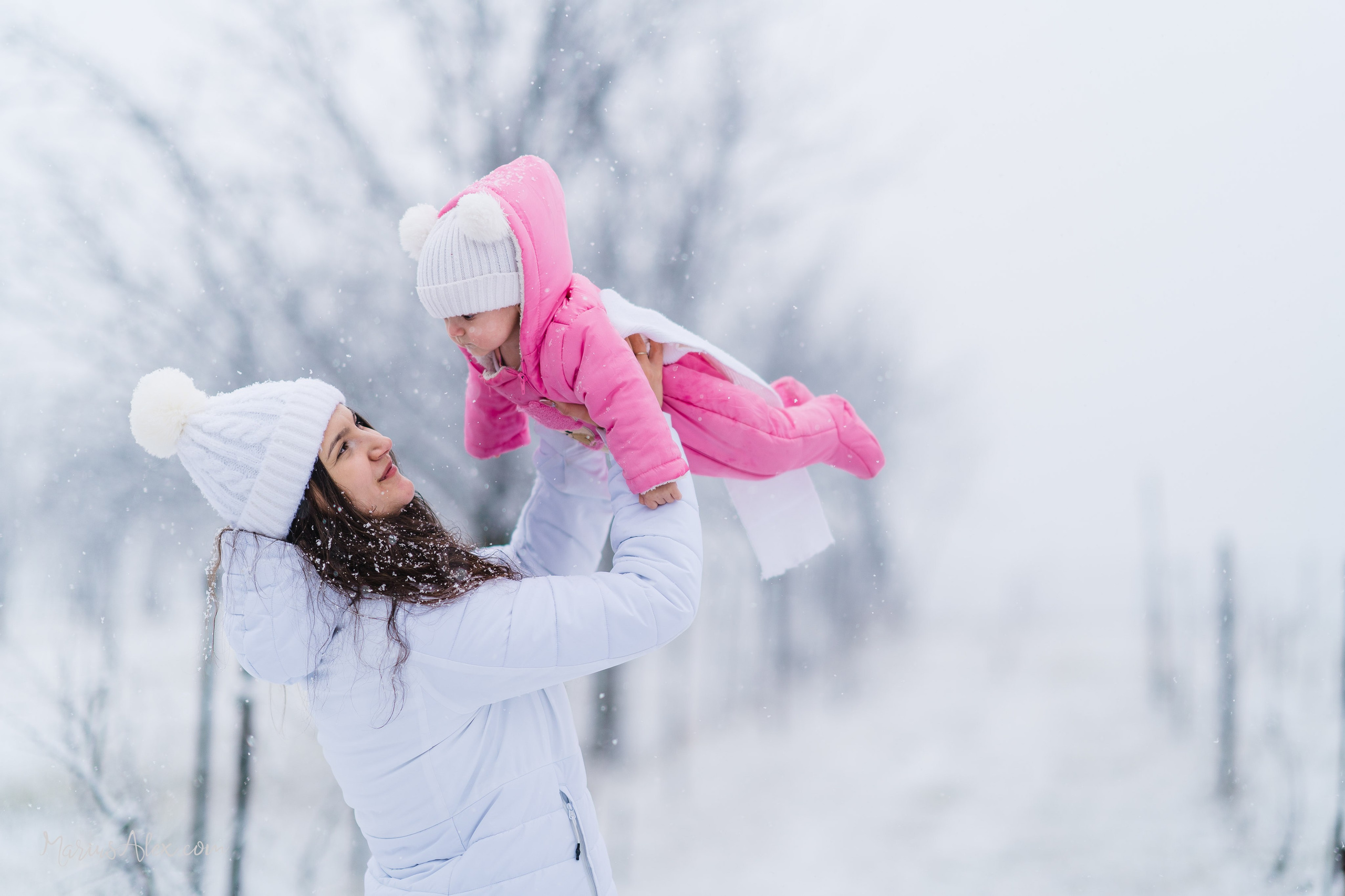 Fotografii de Iarnă. Marius Alex fotograf de eveniment si portret din Suceava