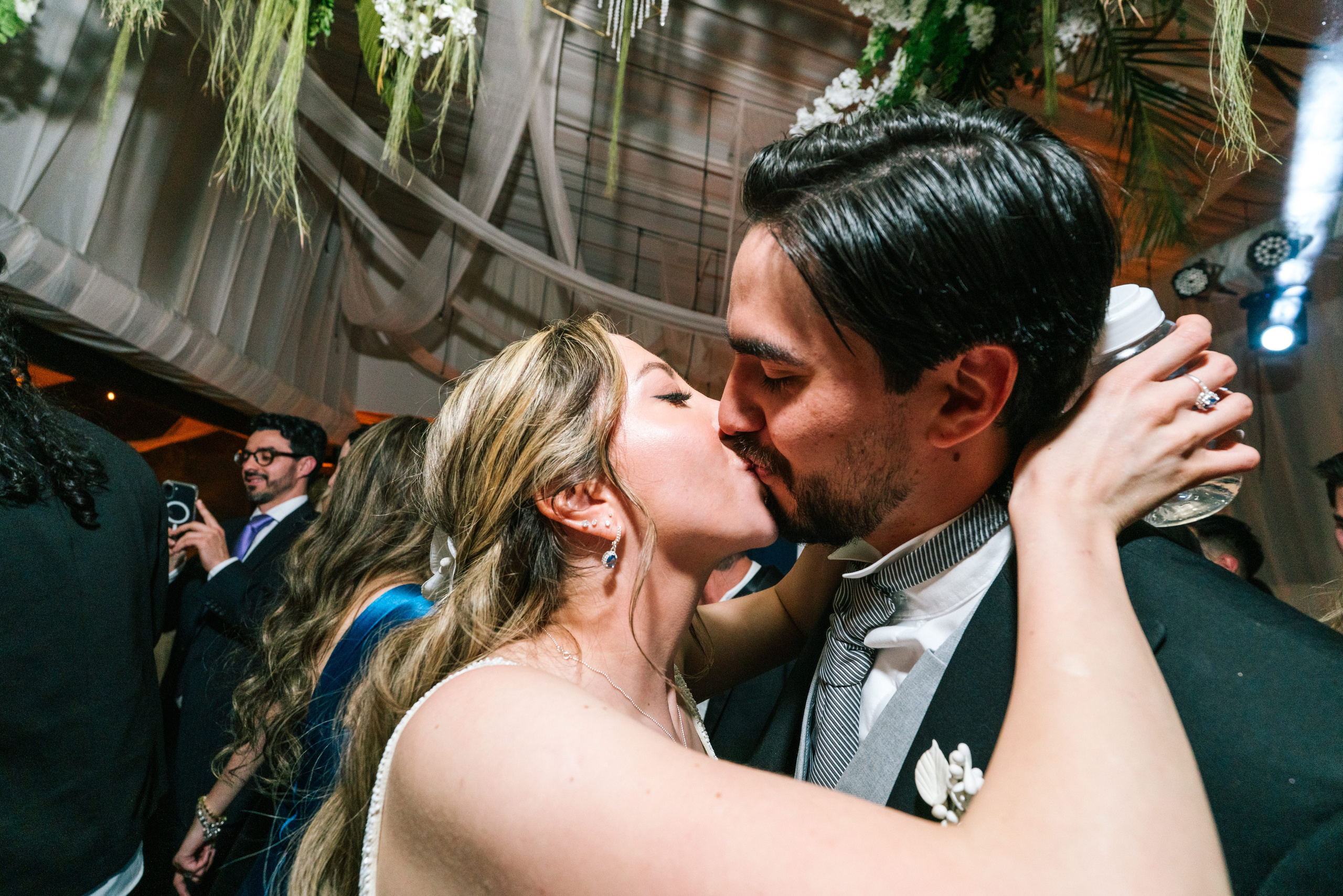 Evelin & Rodrigo. Elopement & Lifestyle Wedding Photographer