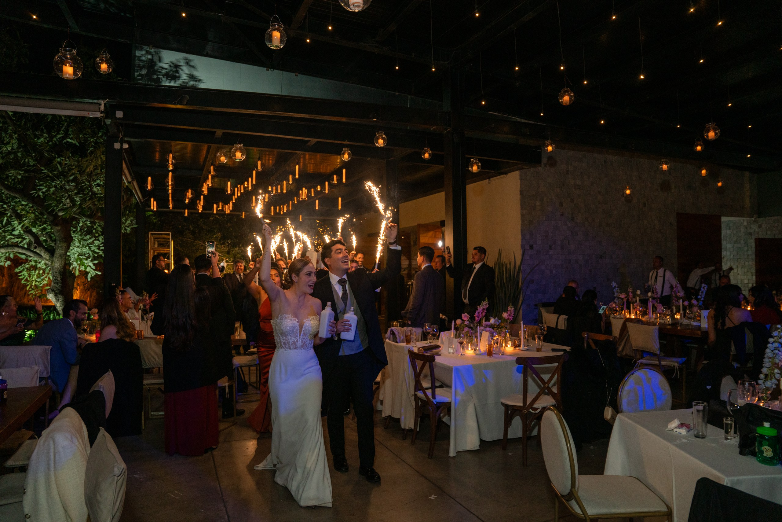 Ale & Diego | Punto Sur GDL. Elopement & Lifestyle Wedding Photographer