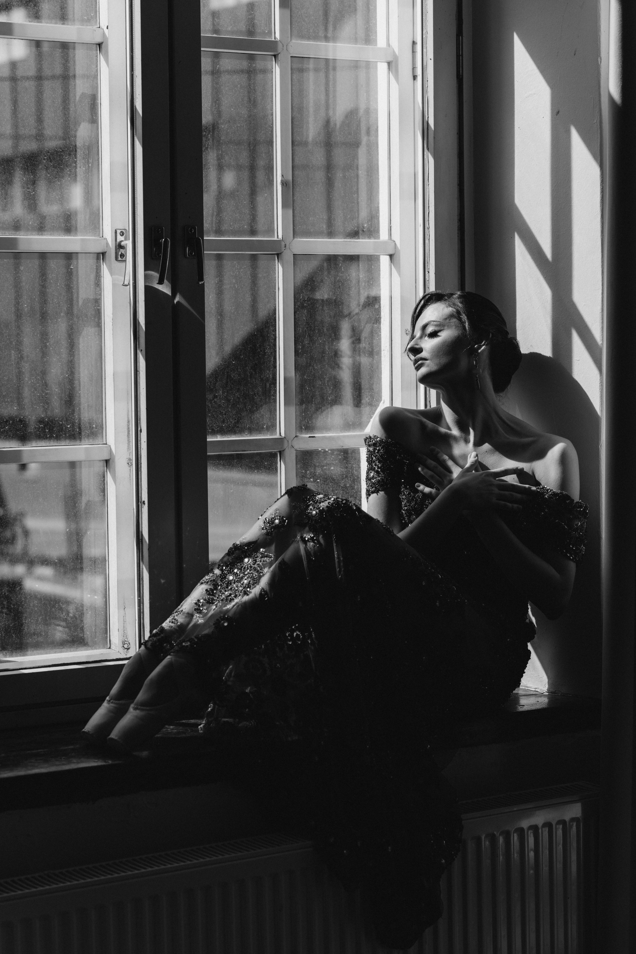 Riikka Couture, Riikka Ikäheimo, Violetta Keller, Portrait, Dancer. Wedding and potrait photographer in Helsinki Vickan O