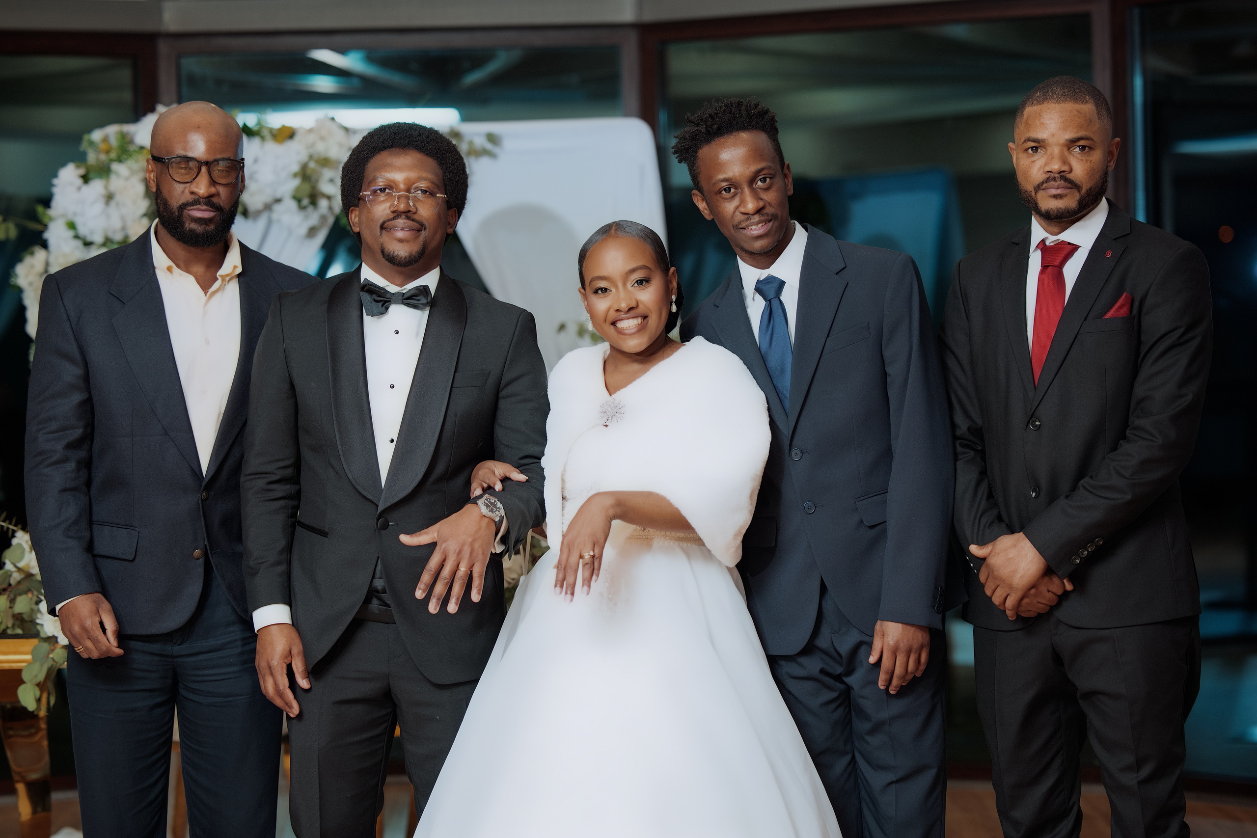 Nawik e Ethson. Fazemos o seu casamento ser lembrado por gerações