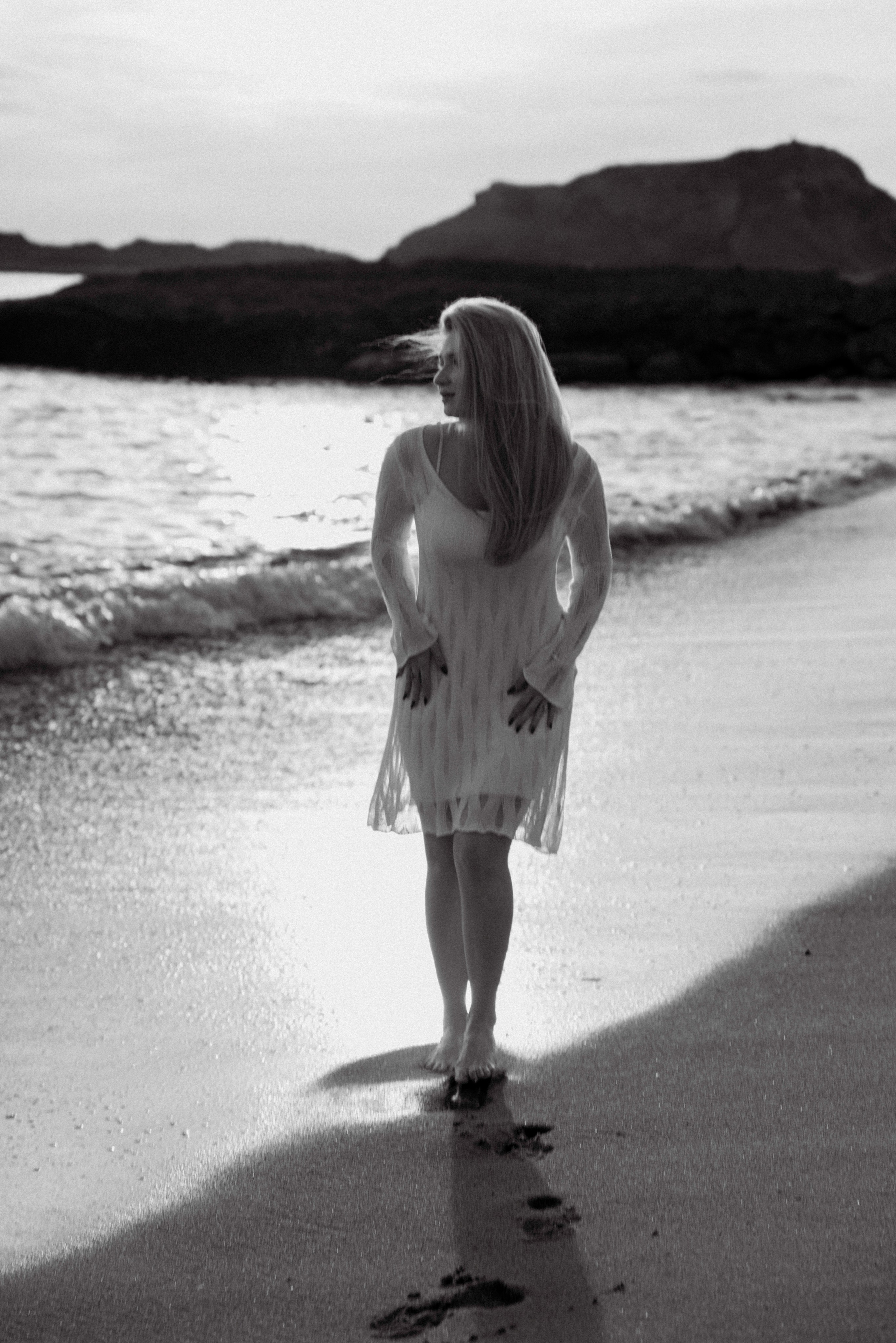 One more Beauty at the Beach. Yana story. Portrait, family, maternity & wedding photography & videography in SoCal Kseni Vibe