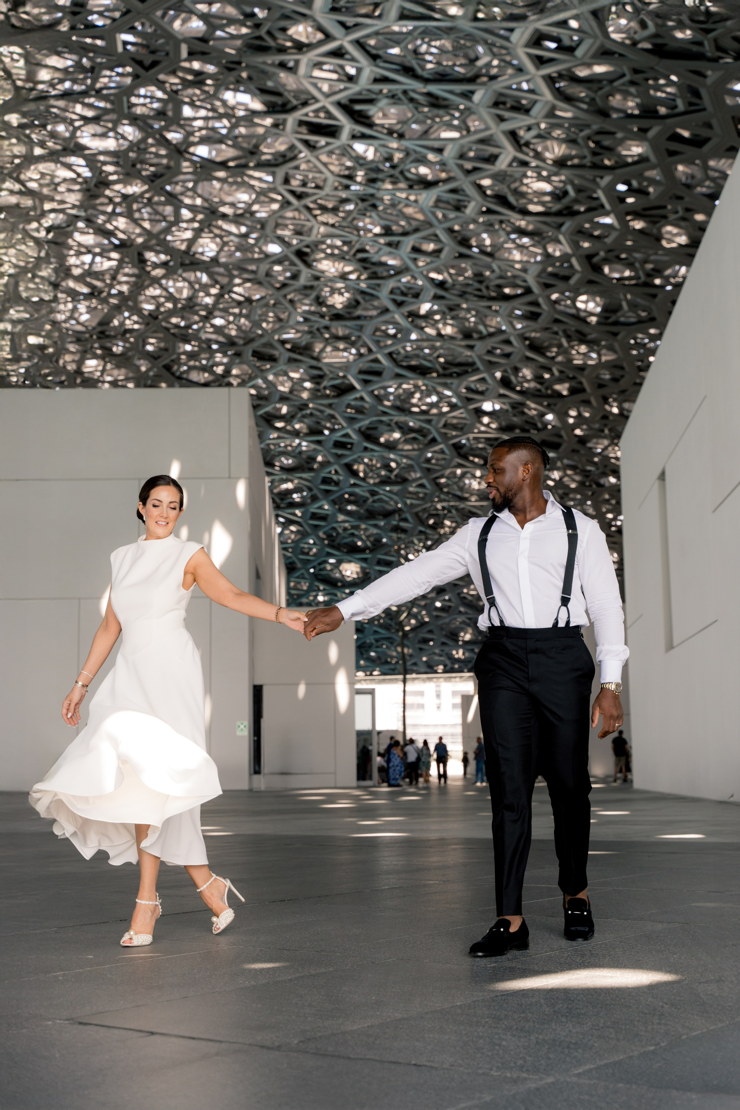 Couple. Professional Photographer in Abu Dhabi & Dubai — Marina Aubakirova | Family, Couple, Wedding & Individual Photoshoots