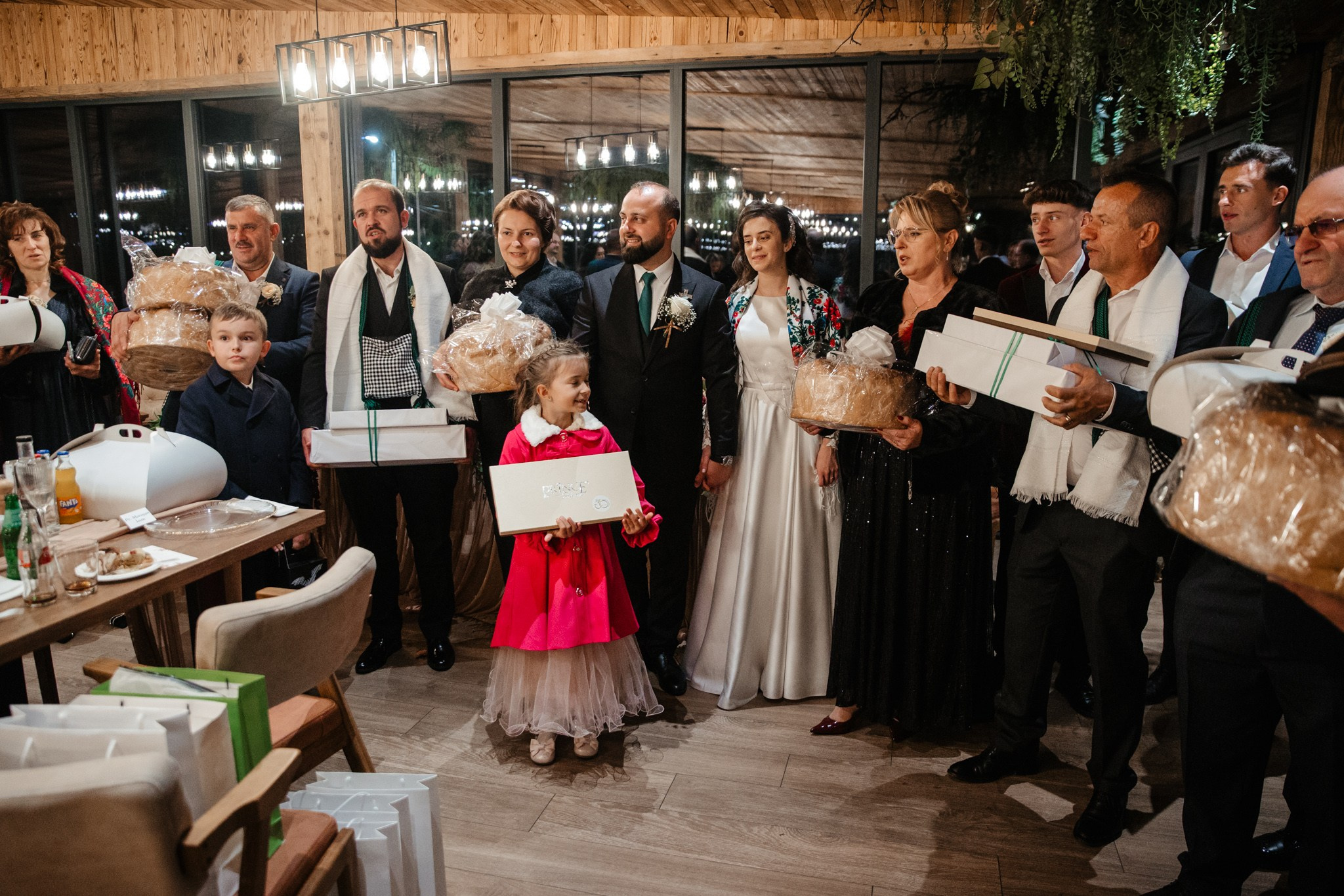 Nunta de Poveste la Sucevița: Cristi și Andreea. Servicii foto-video profesionale, pentru momente de neuitat