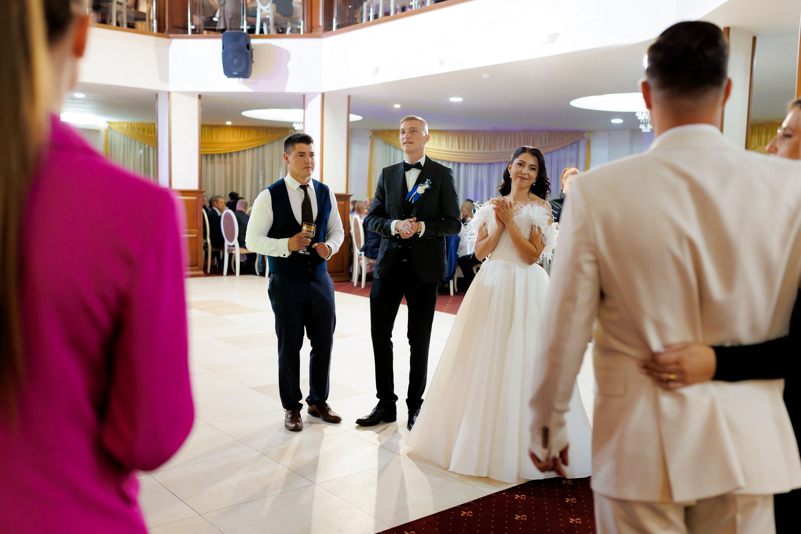 Loredana & Emilian – Ziua Nunții | Videografie - fotografie Botez Suceava, Iași, Botoșani. Servicii foto-video profesionale, pentru momente de neuitat