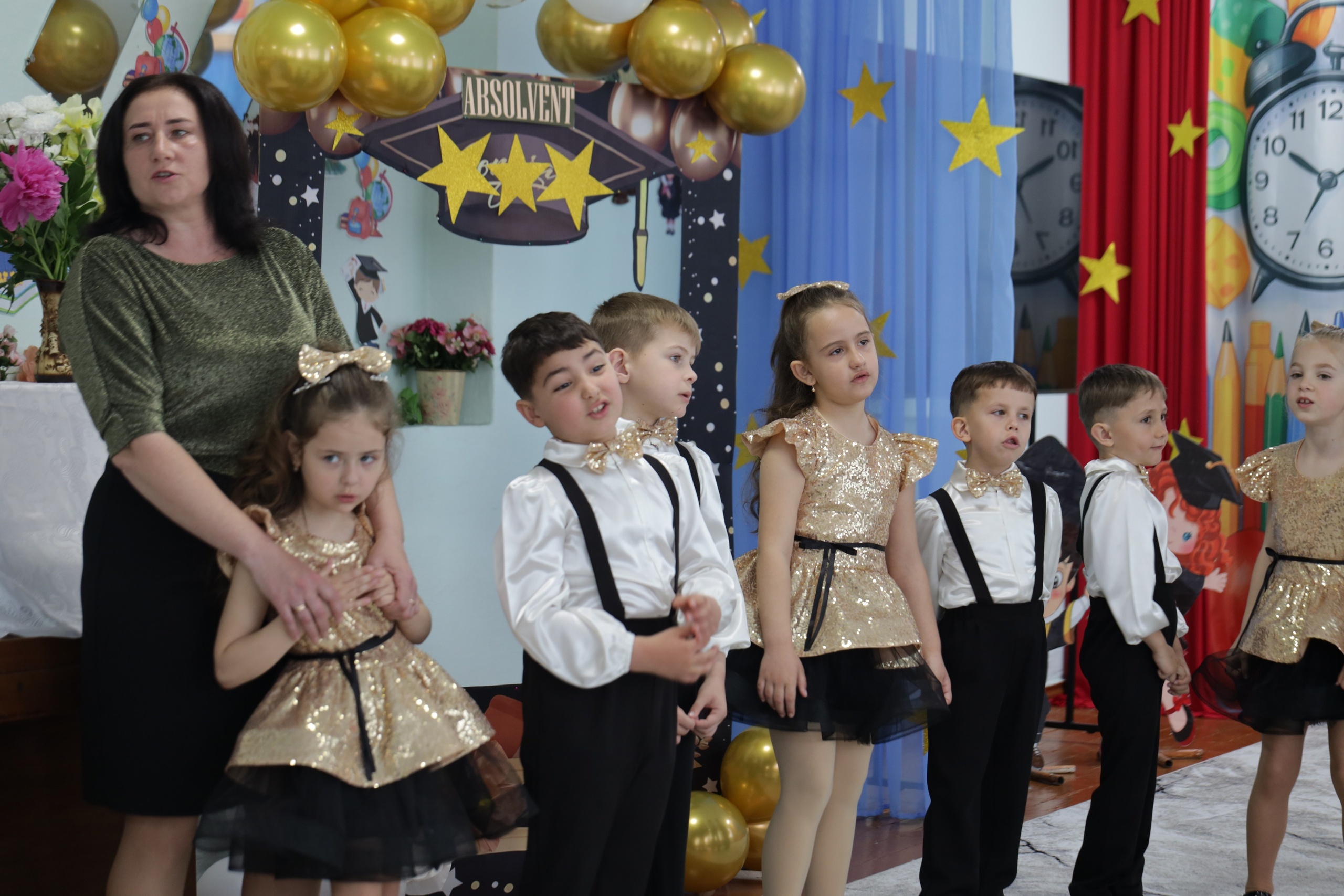 O filă de copilărie.... Alika Dia- Fotograf în Republica Moldova, Strășeni