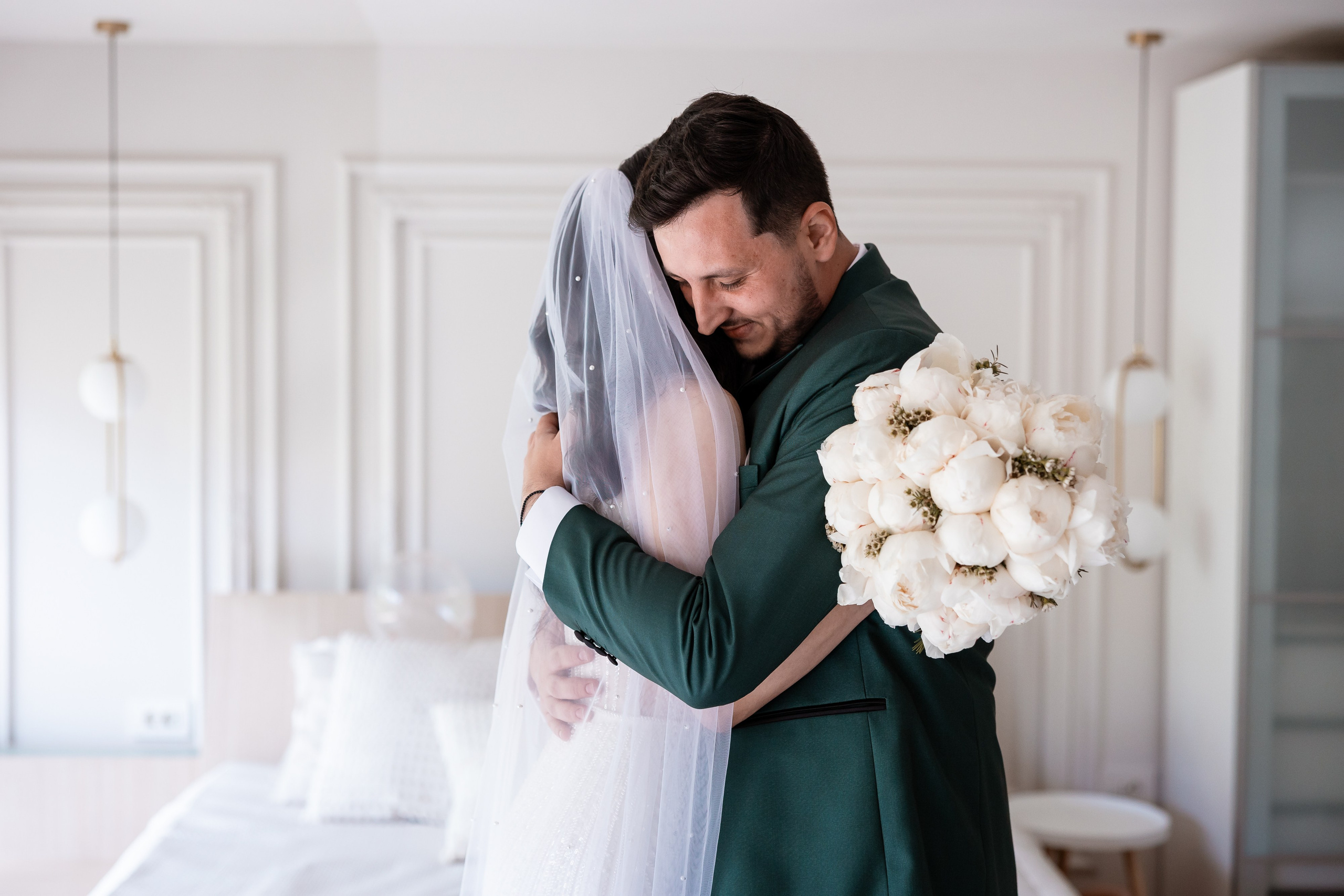 Adriana & Ionel. Home