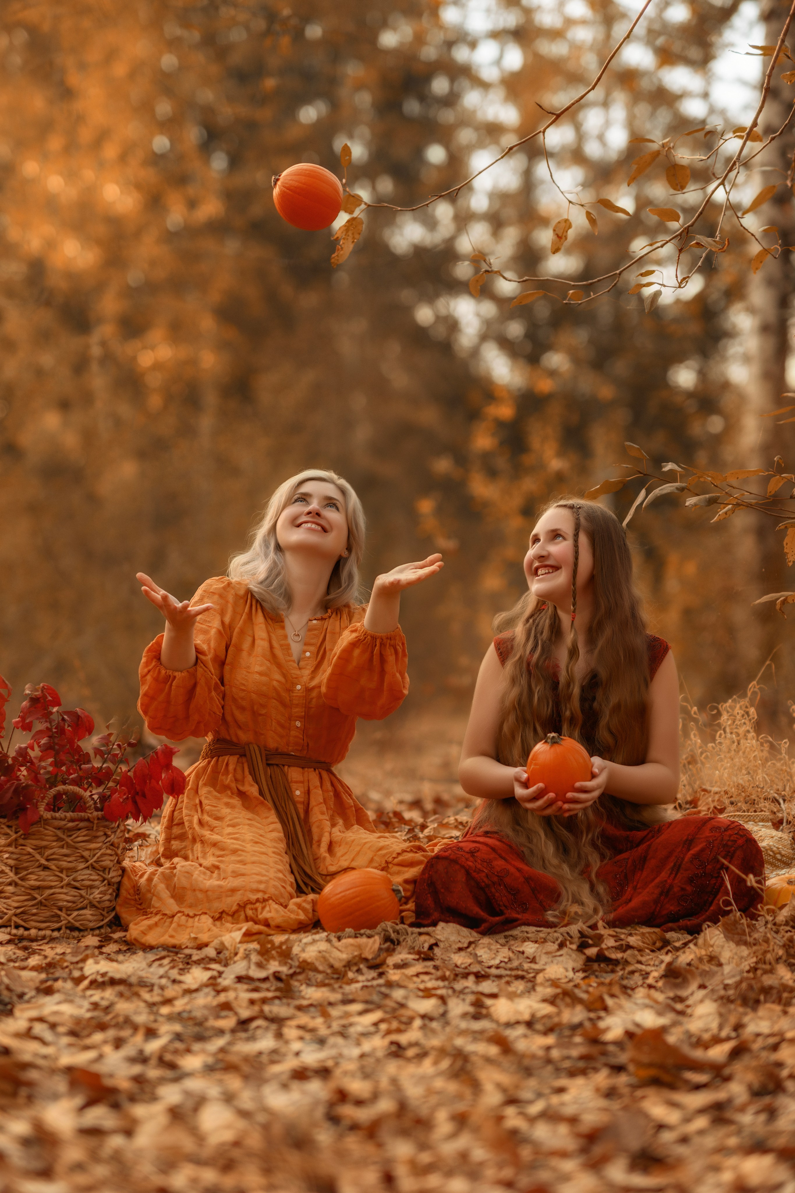 Timeless Mother-Daughter Bond. Wedding & portrait photography in the Seattle Area. Helen Michelle photographer