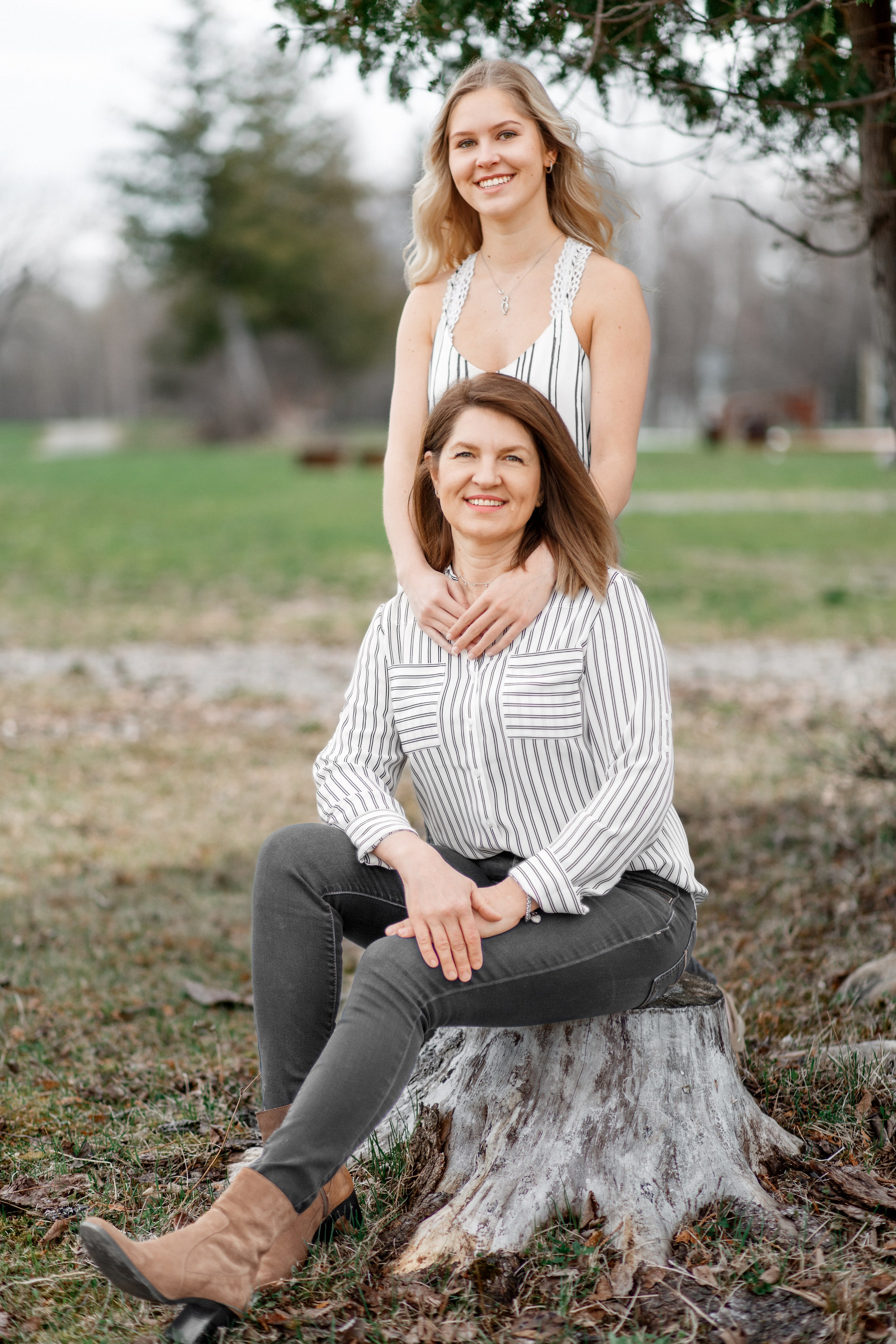 Natalie and Lisa. Eugenia Guryev Photography | Portrait & Family Photographer in Moncton, New Brunswick