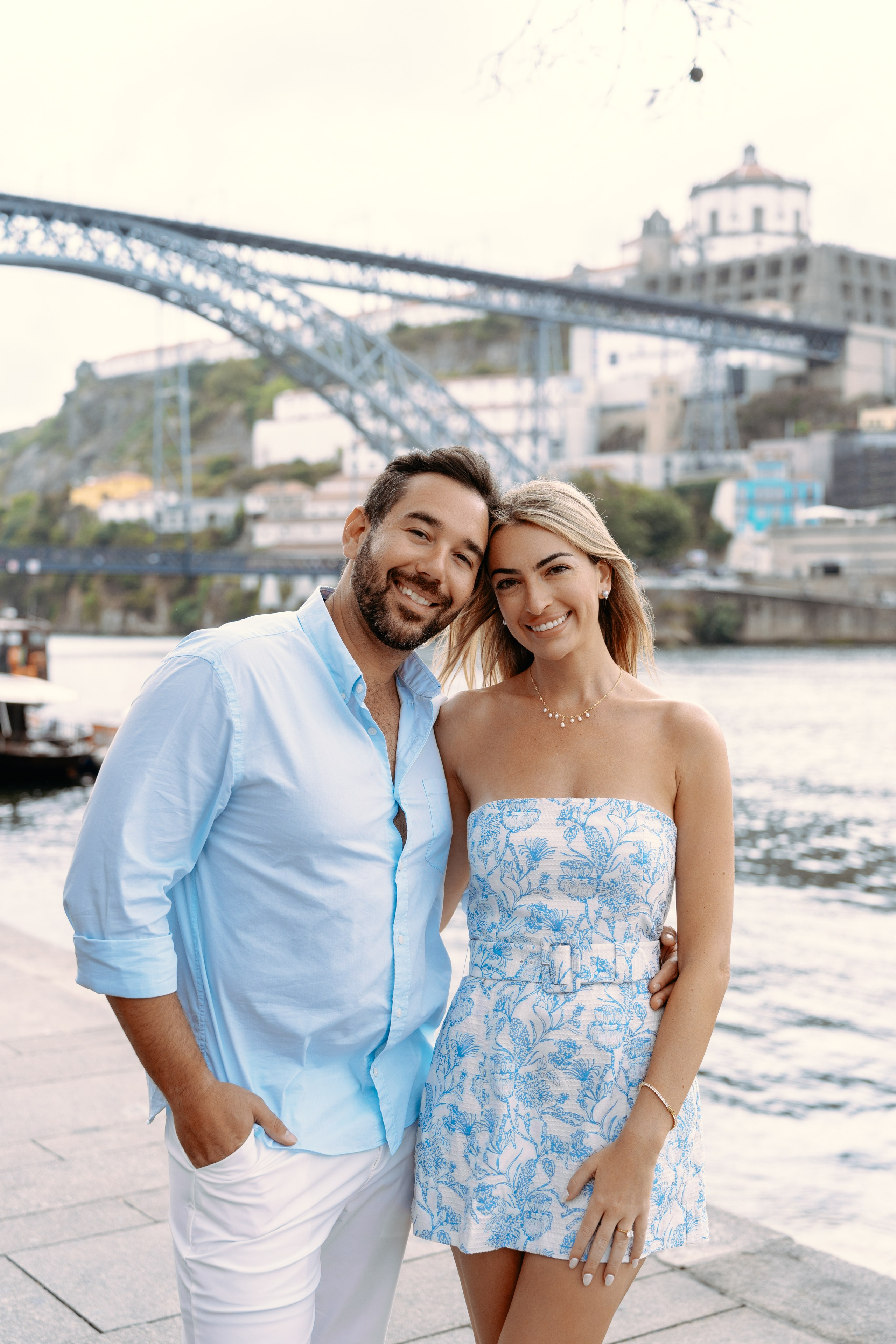 LOVE STORY IN PORTO. Sessões de fotos e vídeos, tours fotográficos em Portugal — WePortugal