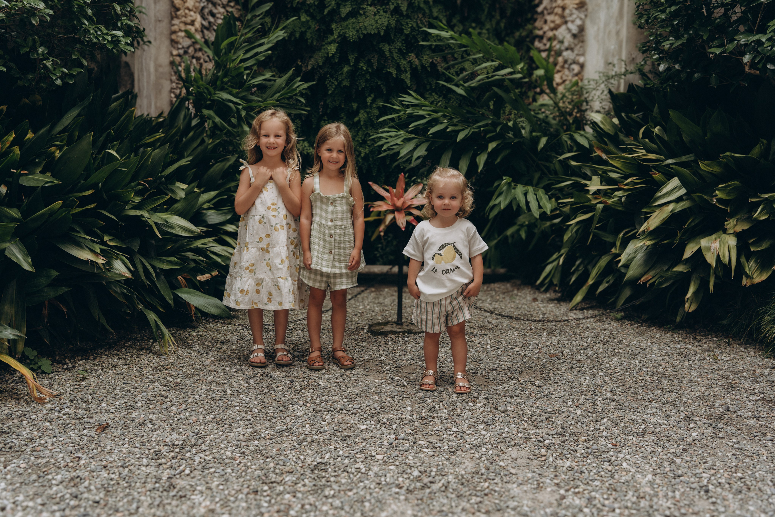 Family moments in Como Lake. PHOTOGRAPHER IN ITALY