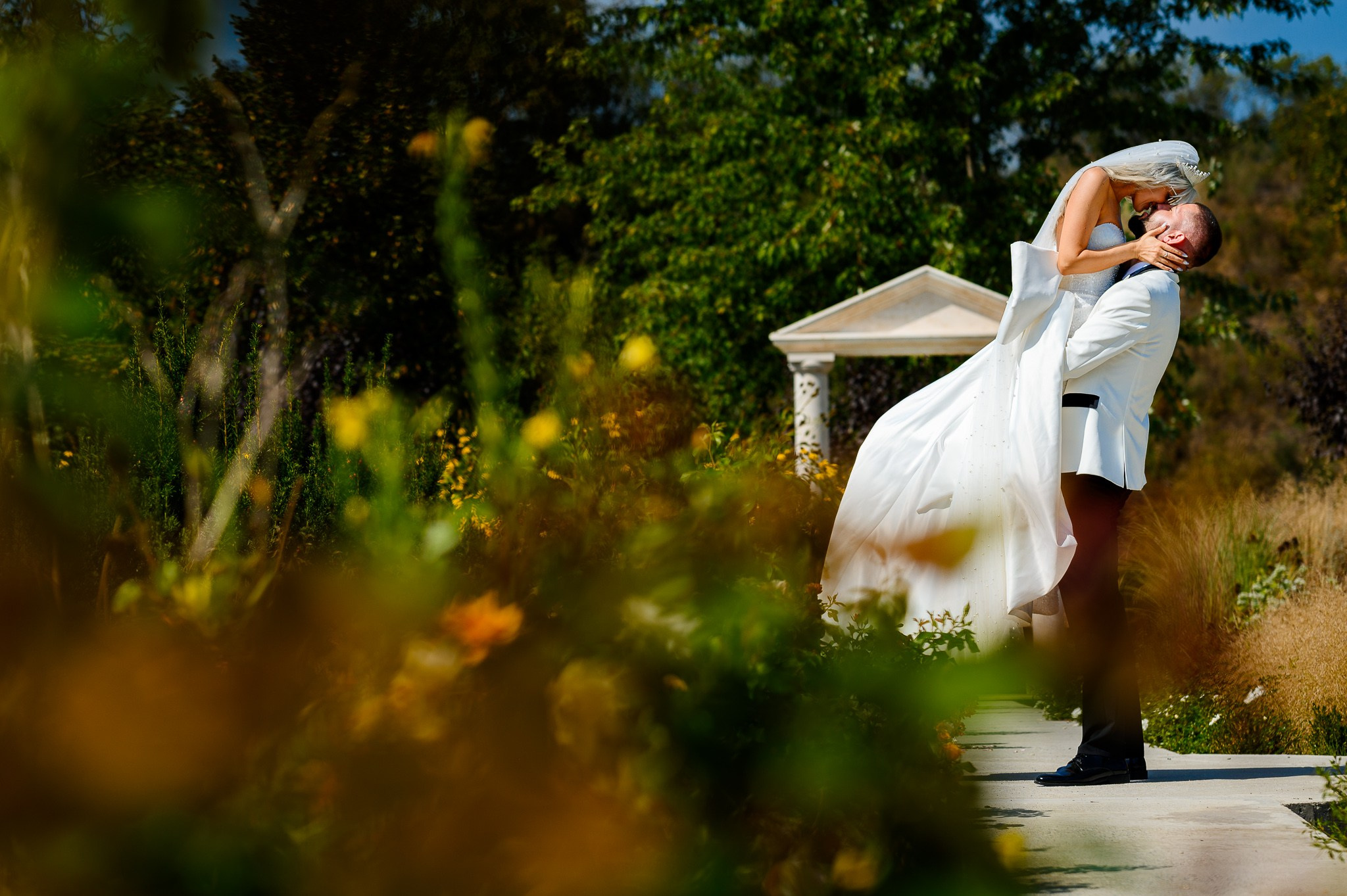 Corina & Paul. Mugurel Olteanu Fotograf