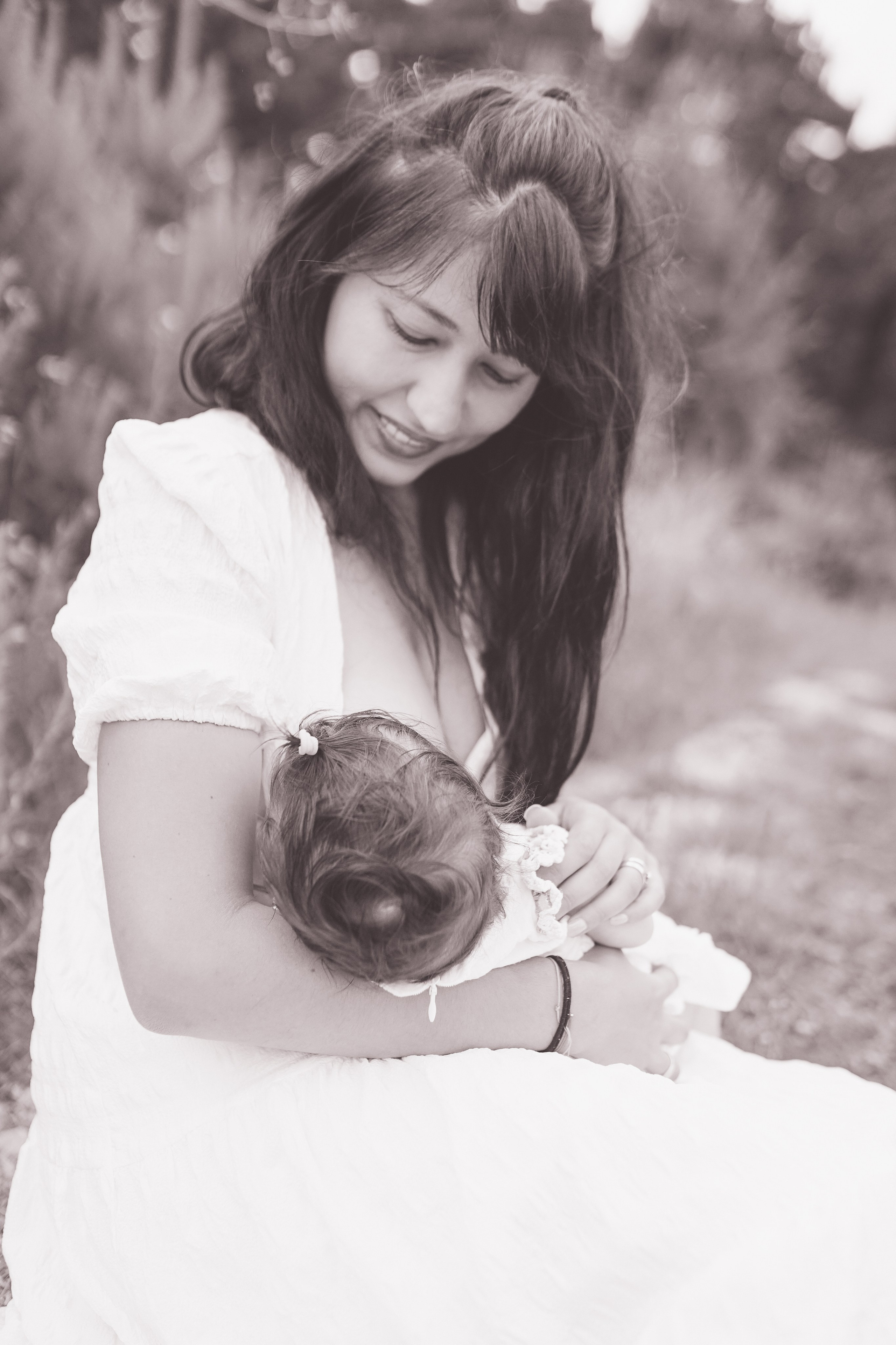 Mother Earth: Proiect de Fotografie Maternitate | Mădălina Beda. Madalina Beda- Artist vizual, fotograf, doula la nastere, consultant babywearing Brasov si in toata tara