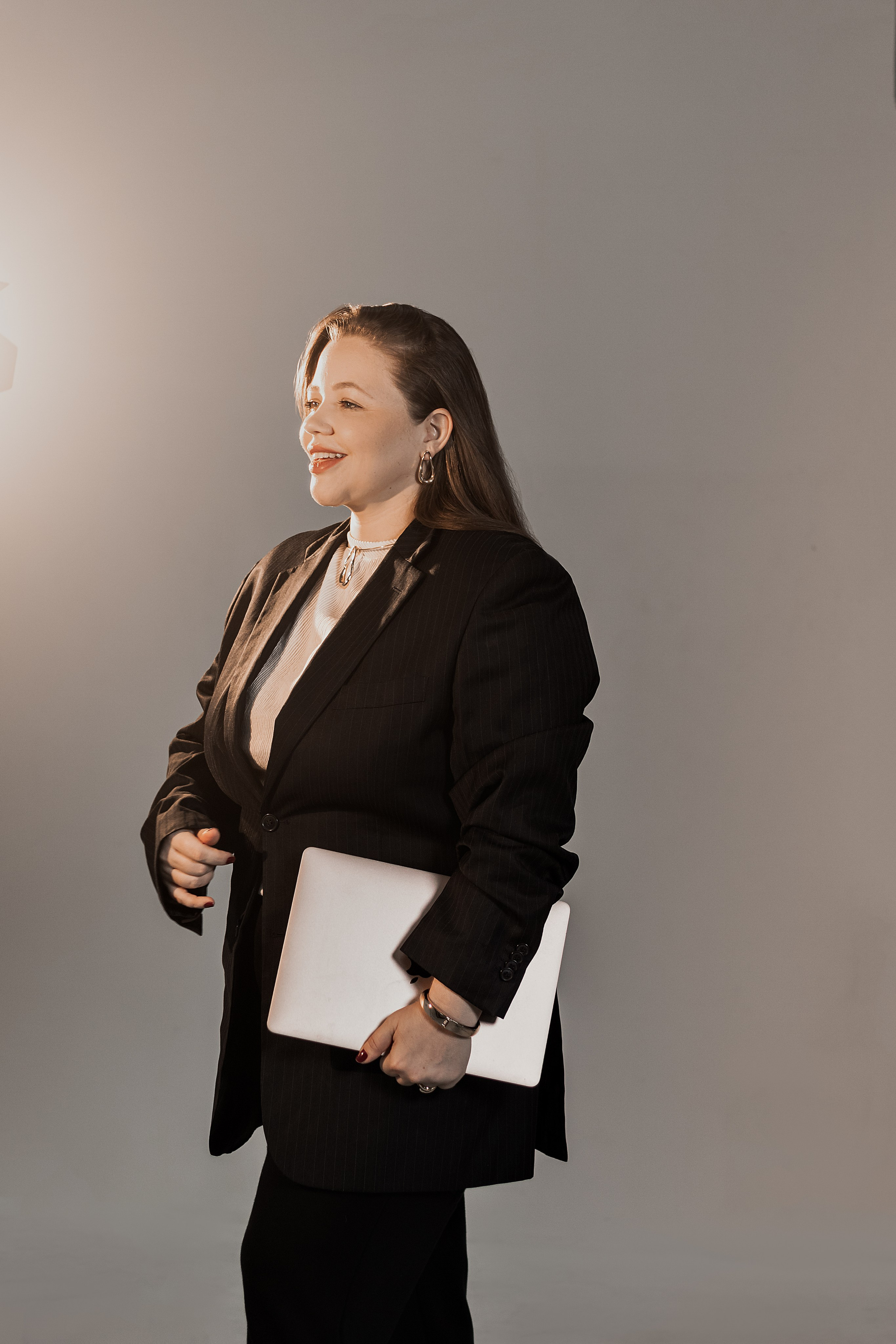 fotógrafa marca pessoal São Paulo, ensaio marca pessoal São Paulo, fotografia para empreendedoras São Paulo, fotógrafa branding São Paulo, retrato corporativo São Paulo, ensaio para LinkedIn São Paulo, fotos profissionais São Paulo, fotógrafa marca pessoal Santos, ensaio marca pessoal Santos, fotografia para empresárias Santos, retrato corporativo Santos, ensaio corporativo Santos, fotografia branding Santos, fotógrafa marca pessoal Praia Grande, ensaio marca pessoal Praia Grande, ensaio branding Praia Grande, fotografia para empreendedoras Praia Grande, fotógrafa para empresárias Praia Grande, retrato corporativo Praia Grande, fotografia corporativa Praia Grande, fotos profissionais Praia Grande, ensaio profissional Praia Grande, ensaio para psicóloga São Paulo, ensaio para médica São Paulo, ensaio para dentista São Paulo, ensaio para advogada São Paulo, ensaio para arquiteta São Paulo, ensaio para mentora São Paulo, ensaio para consultora São Paulo, ensaio para coach São Paulo, ensaio para nutricionista São Paulo, ensaio para influenciadora São Paulo, ensaio para empresária São Paulo, ensaio para psicóloga Praia Grande, ensaio para médica Praia Grande, ensaio para dentista Praia Grande, ensaio para advogada Praia Grande, ensaio para arquiteta Praia Grande, ensaio para mentora Praia Grande, ensaio para consultora Praia Grande, ensaio para coach Praia Grande, ensaio para nutricionista Praia Grande, ensaio para influenciadora Praia Grande, ensaio para empresária Praia Grande, ensaio para psicóloga Santos, ensaio para médica Santos, ensaio para dentista Santos, ensaio para advogada Santos, ensaio para arquiteta Santos, ensaio para mentora Santos, ensaio para consultora Santos, ensaio para coach Santos, ensaio para nutricionista Santos, ensaio para influenciadora Santos, ensaio para empresária Santos, marca pessoal, branding pessoal, posicionamento profissional, imagem profissional, imagem estratégica, posicionamento digital, branding feminino, branding para empreendedoras, fotógrafa marca pessoal Praia Grande, ensaio marca pessoal Praia Grande, fotógrafa marca pessoal Santos, ensaio marca pessoal Santos, fotógrafa marca pessoal São Paulo, ensaio marca pessoal São Paulo, fotografia para empresárias, fotografia para empreendedoras, retrato corporativo, fotografia corporativa, fotos profissionais, ensaio profissional feminino, branding pessoal, imagem profissional, ensaio para LinkedIn, ensaio para psicóloga, ensaio para médica, ensaio para advogada, ensaio para mentora, ensaio para empresária, Atualização de Imagem Profissional, Fotógrafa, backstage