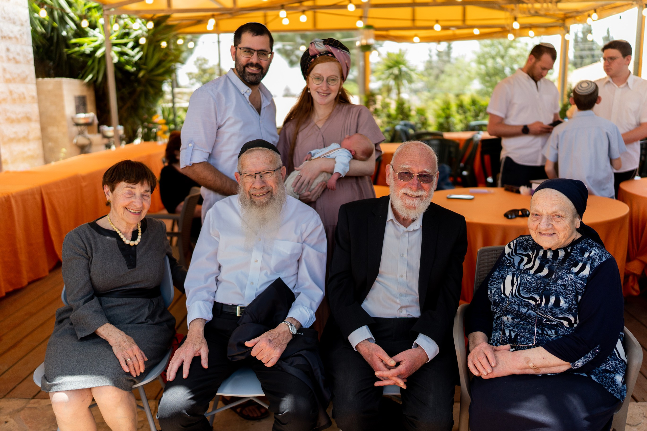 משפחת ברנד. יוסף מזרחי צילום חתונה, ברית וזוגיות. צלם מקצועי שאוהב להוציא אתכם הכי יפים ברגעים הכי מרגשים