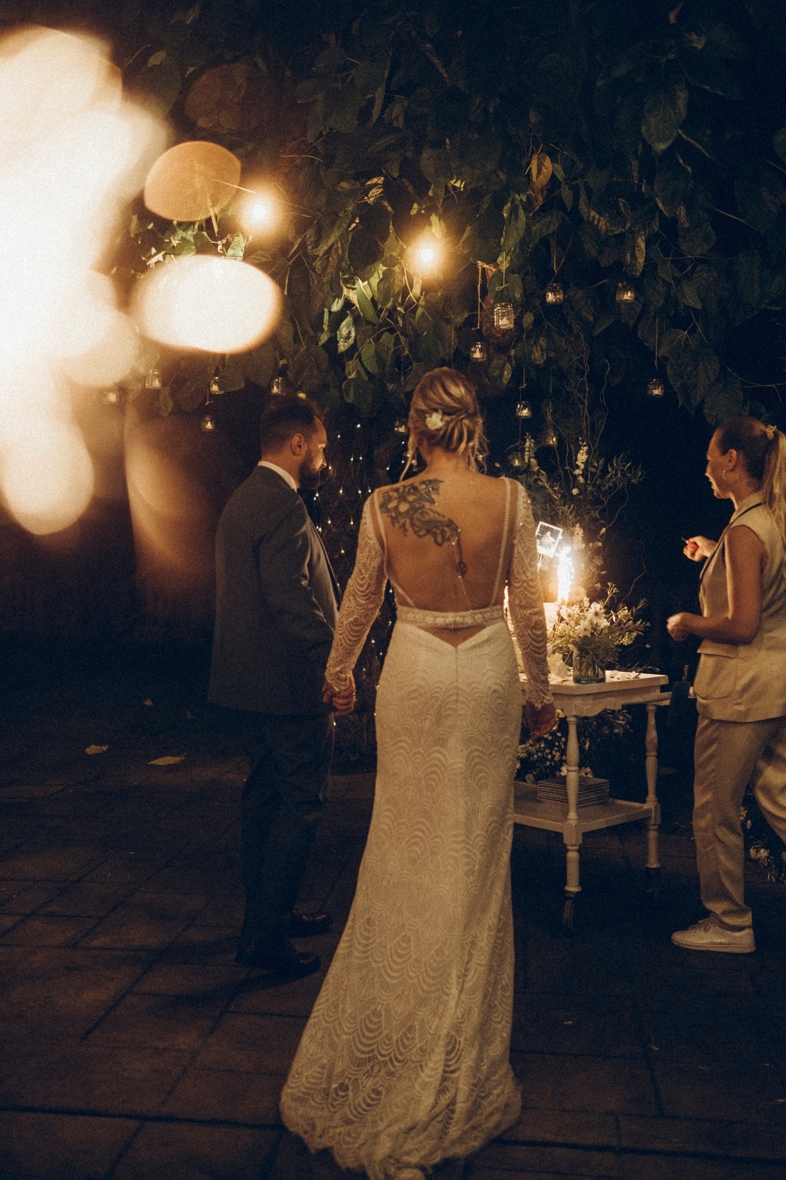 Nadezhda & Dmitry. Masia Mas Coll. Paola wedding photographer / videographer in Barcelona