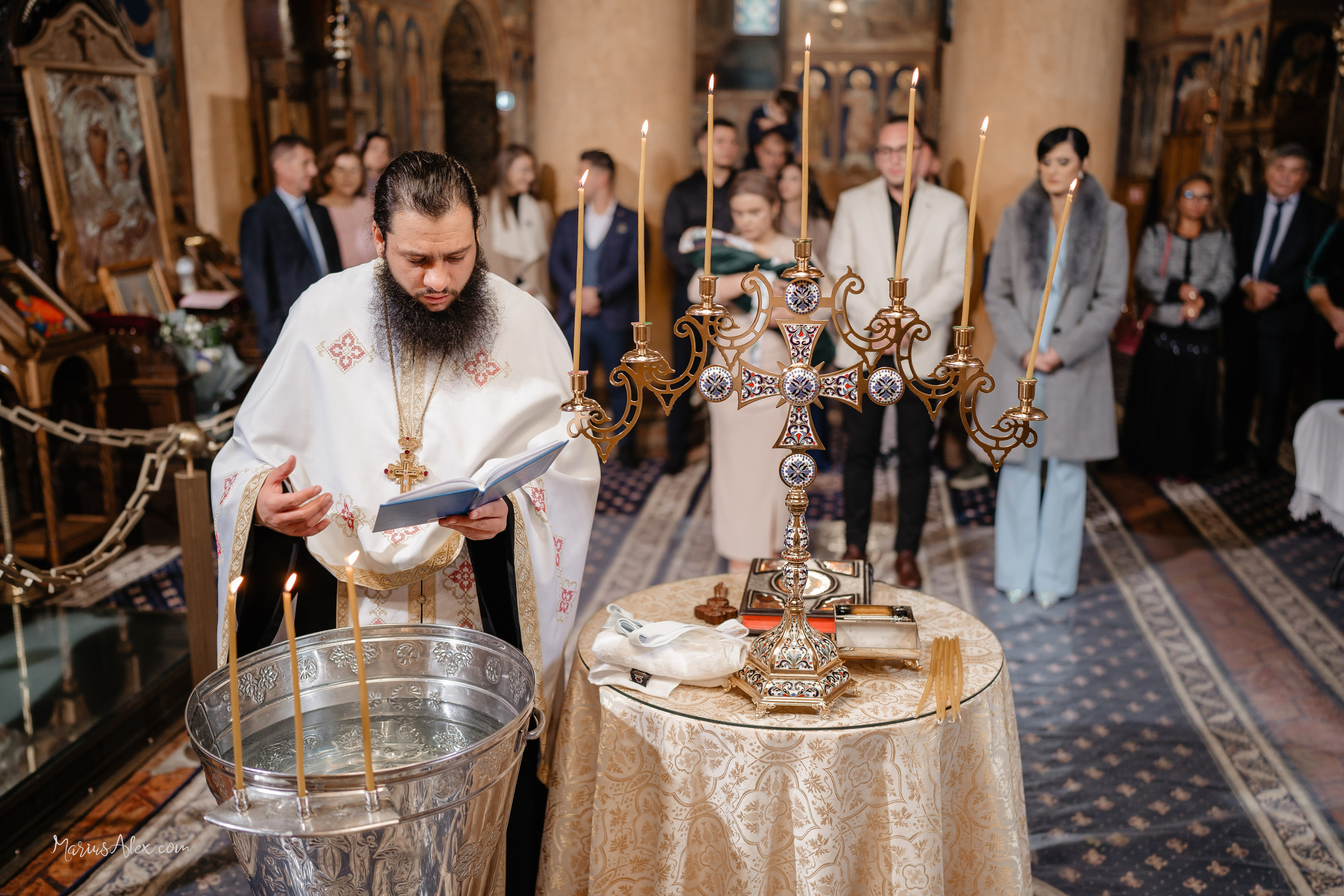 Micutul Mathias - Cel mai distractiv botez. Marius Alex fotograf de eveniment si portret din Suceava