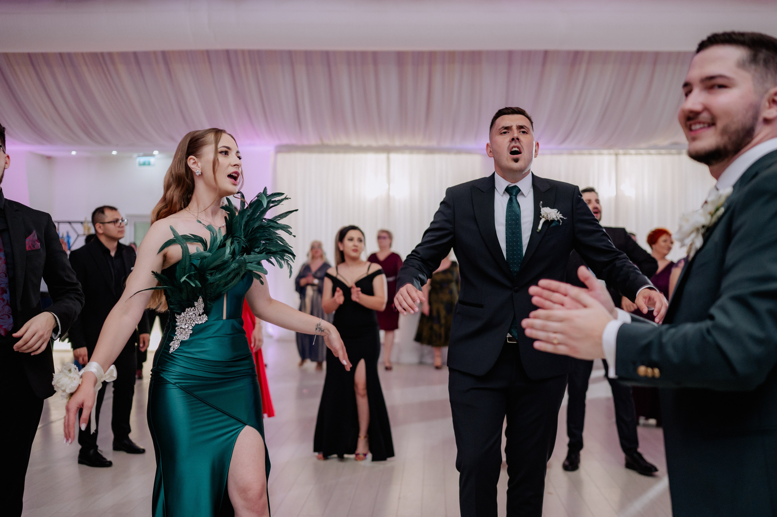 Nunta la Hotel Capitol Iasi. Proud Vision Weddings | Wedding Photography & Film — Servicii profesionale Foto Video Nunta Iasi